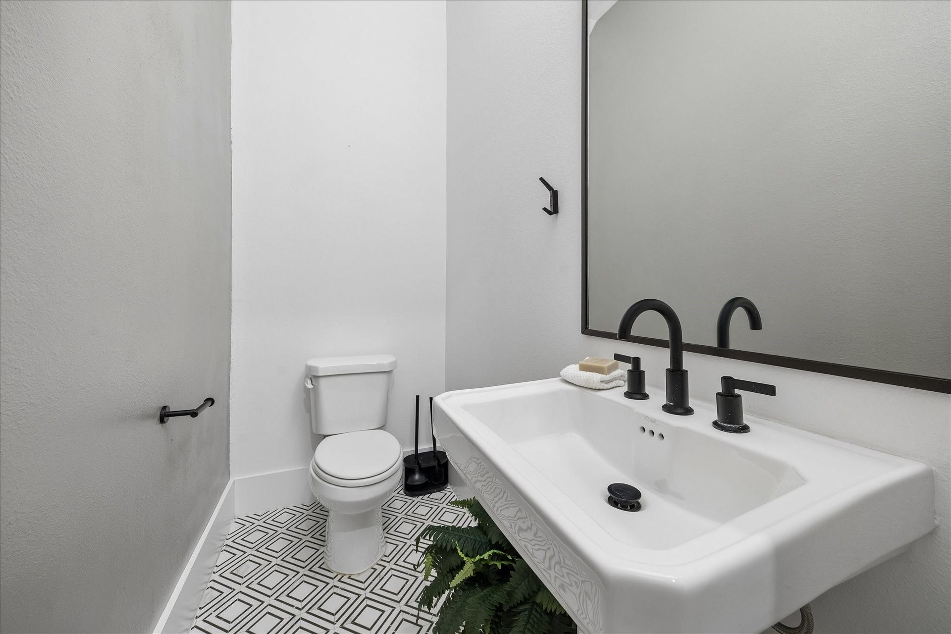 9010 Wellspring Drive, Houston, TX 77080 9010 Wellspring Drive, Houston, TX 77080