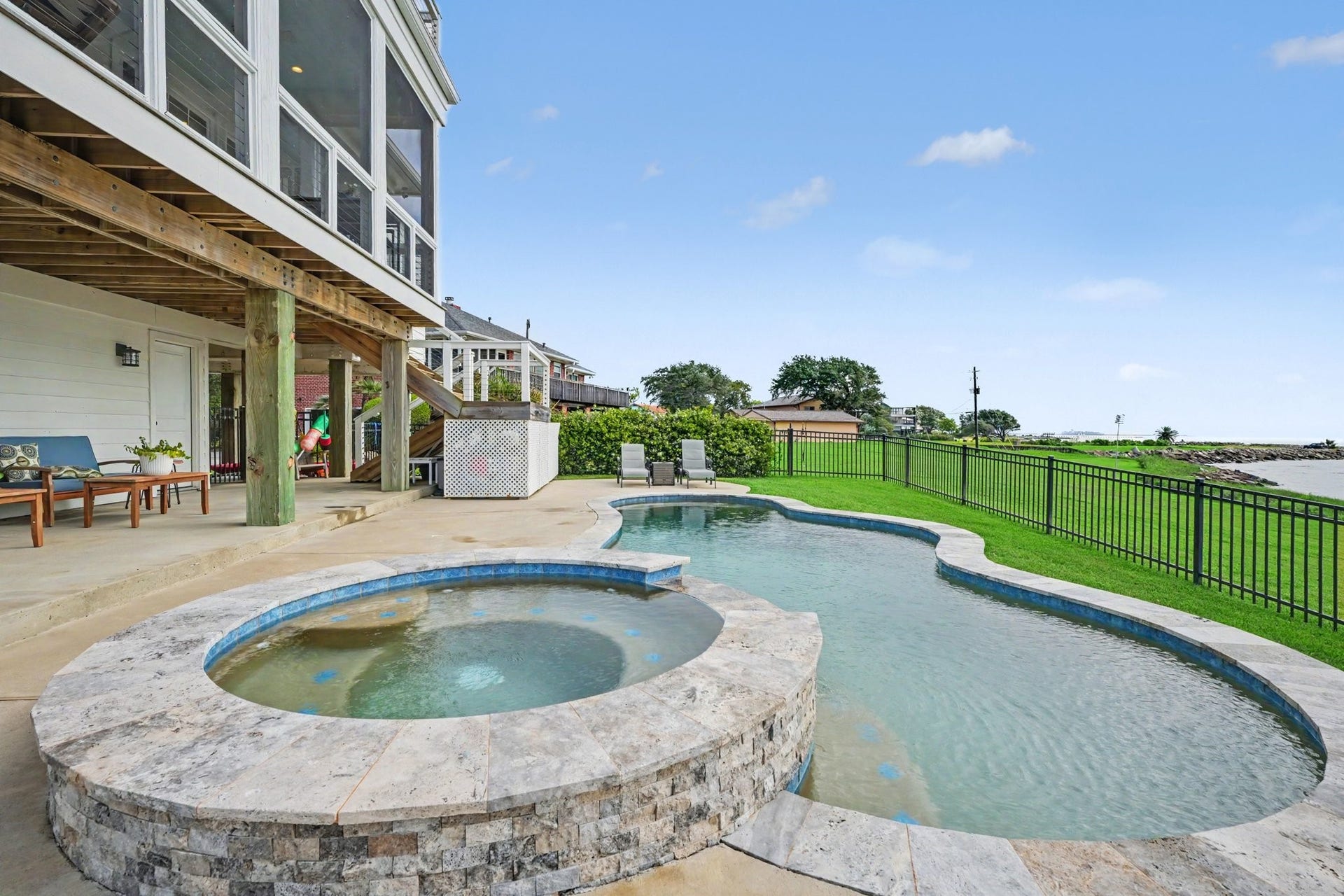 4522 Tharp Drive, Seabrook, TX 77586 4522 Tharp Drive, Seabrook, TX 77586
