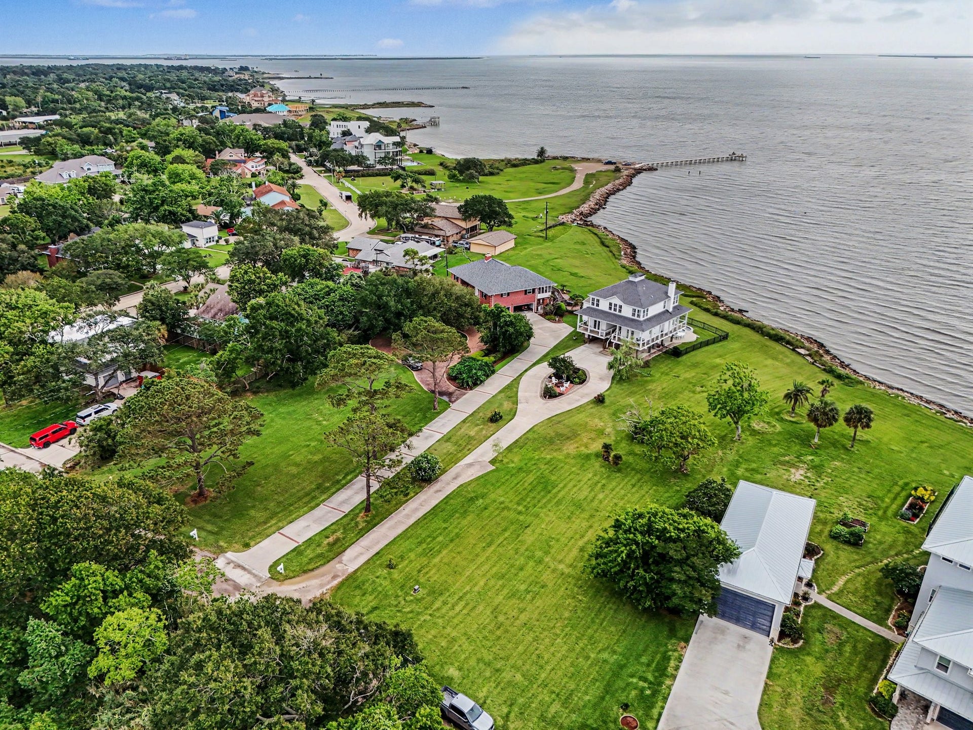 4522 Tharp Drive, Seabrook, TX 77586 4522 Tharp Drive, Seabrook, TX 77586