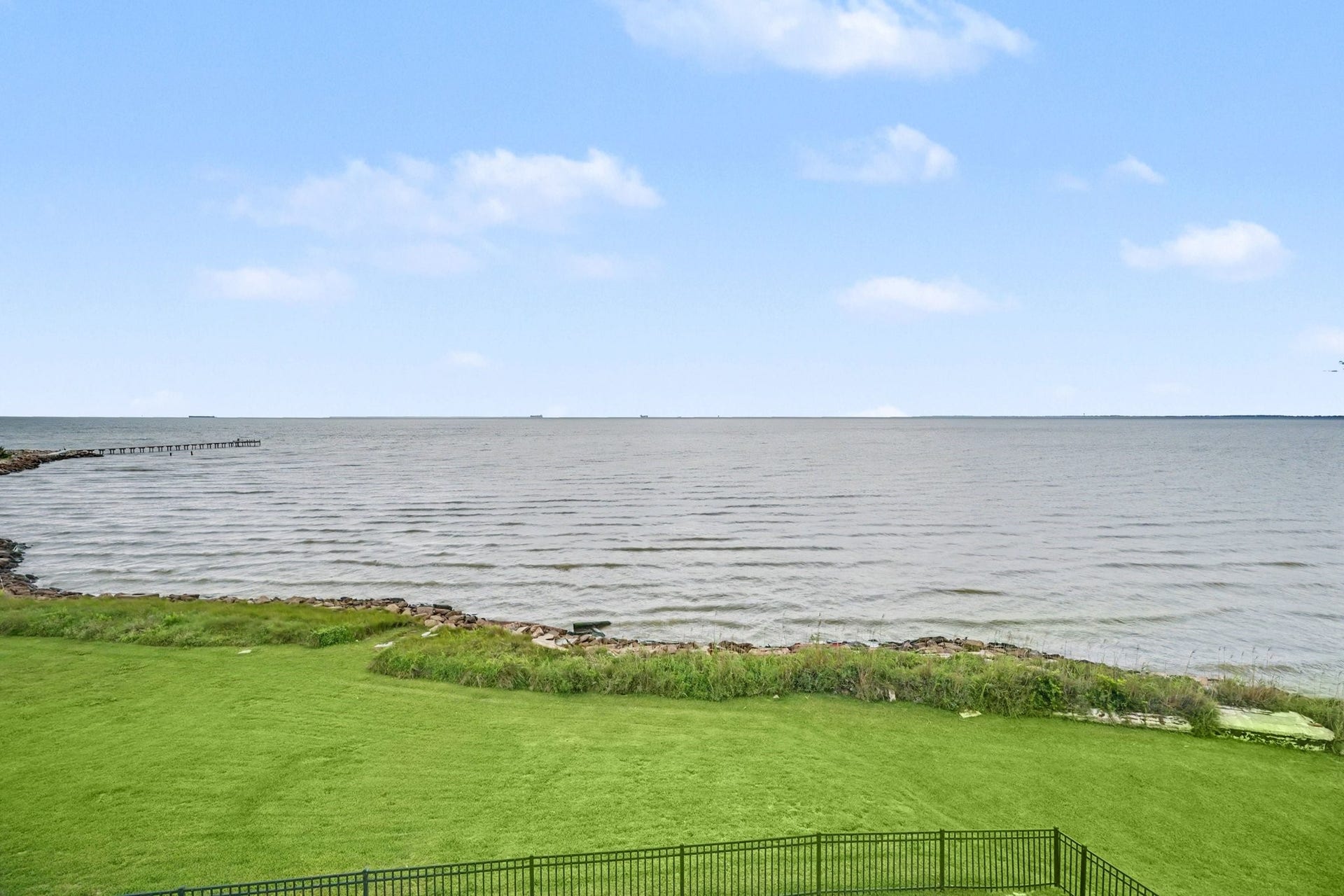 4522 Tharp Drive, Seabrook, TX 77586 4522 Tharp Drive, Seabrook, TX 77586
