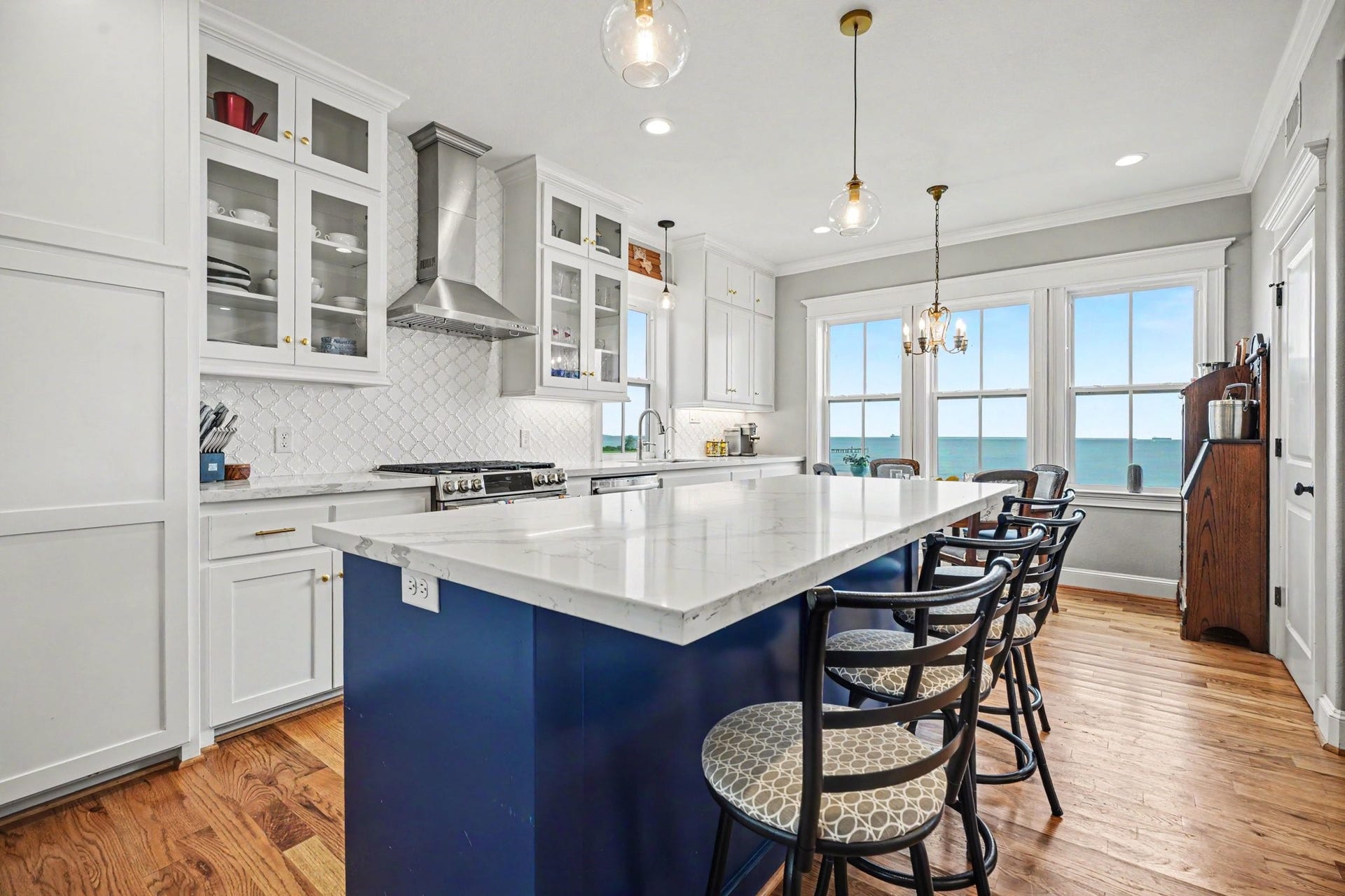 4522 Tharp Drive, Seabrook, TX 77586 4522 Tharp Drive, Seabrook, TX 77586
