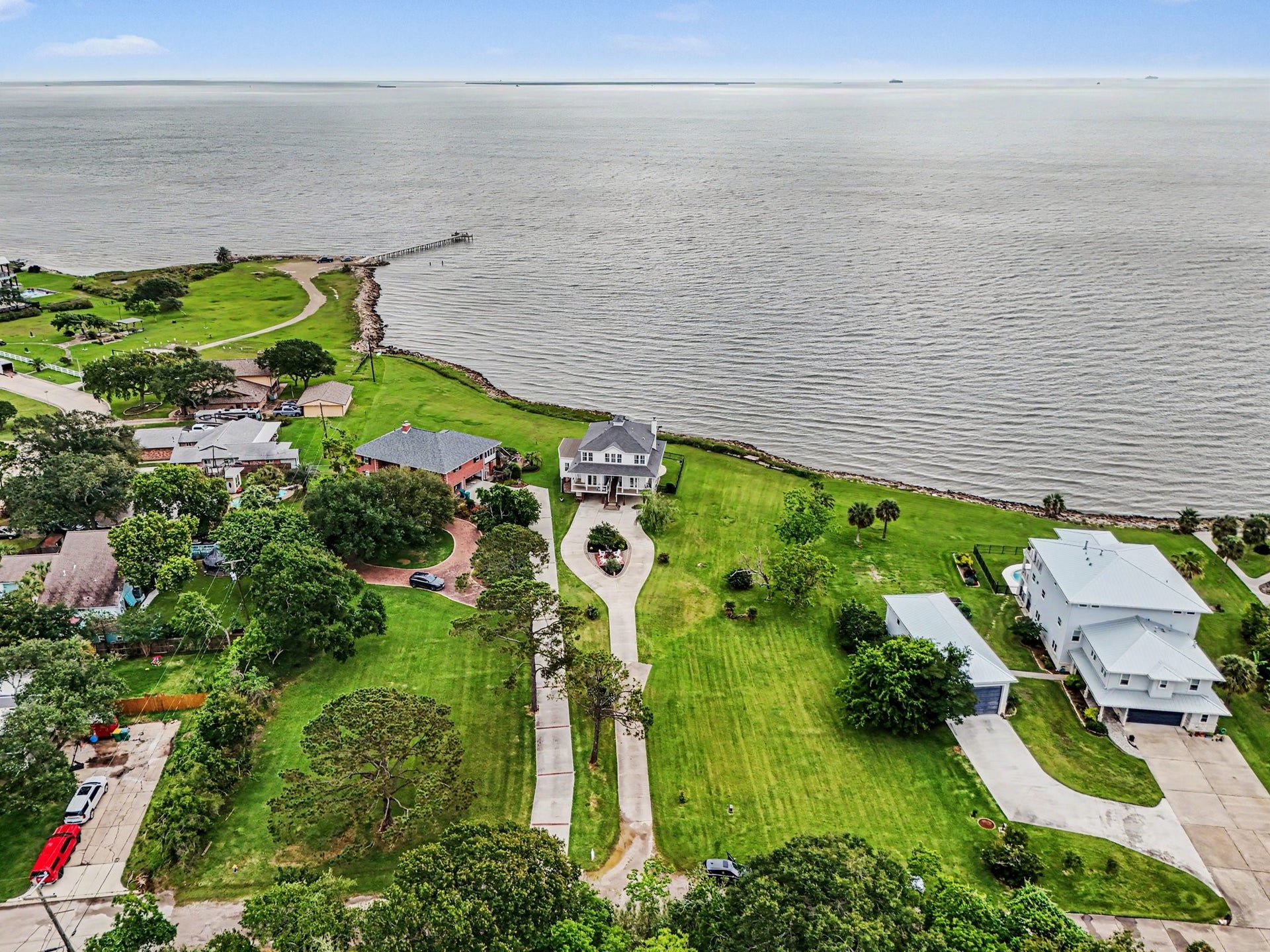 4522 Tharp Drive, Seabrook, TX 77586 4522 Tharp Drive, Seabrook, TX 77586