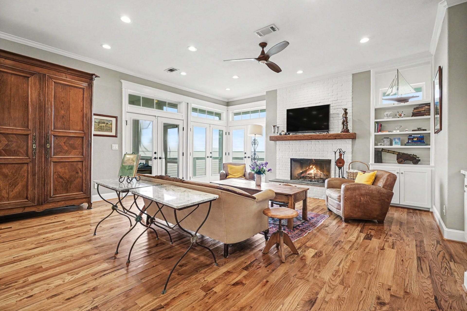 4522 Tharp Drive, Seabrook, TX 77586 4522 Tharp Drive, Seabrook, TX 77586