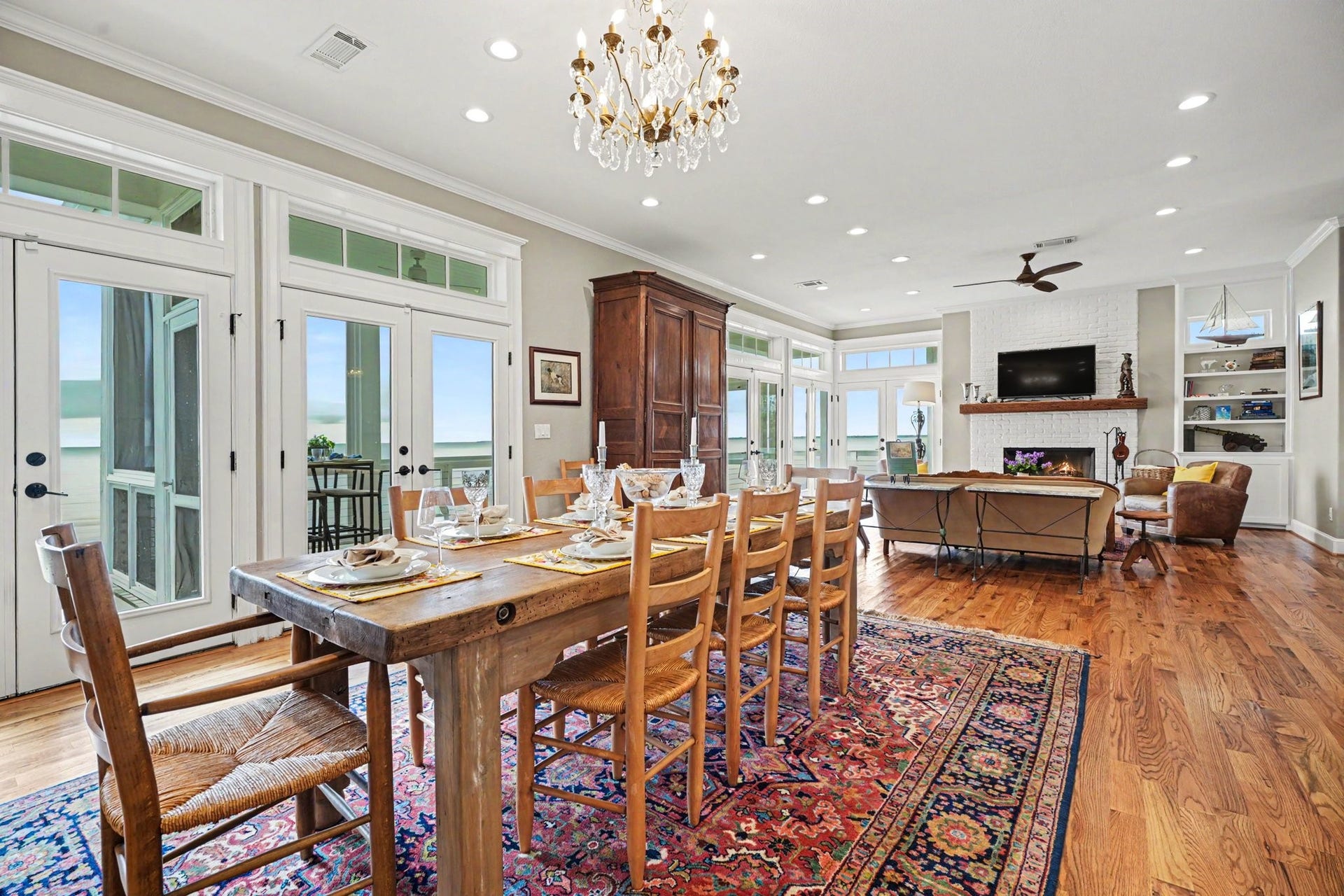 4522 Tharp Drive, Seabrook, TX 77586 4522 Tharp Drive, Seabrook, TX 77586