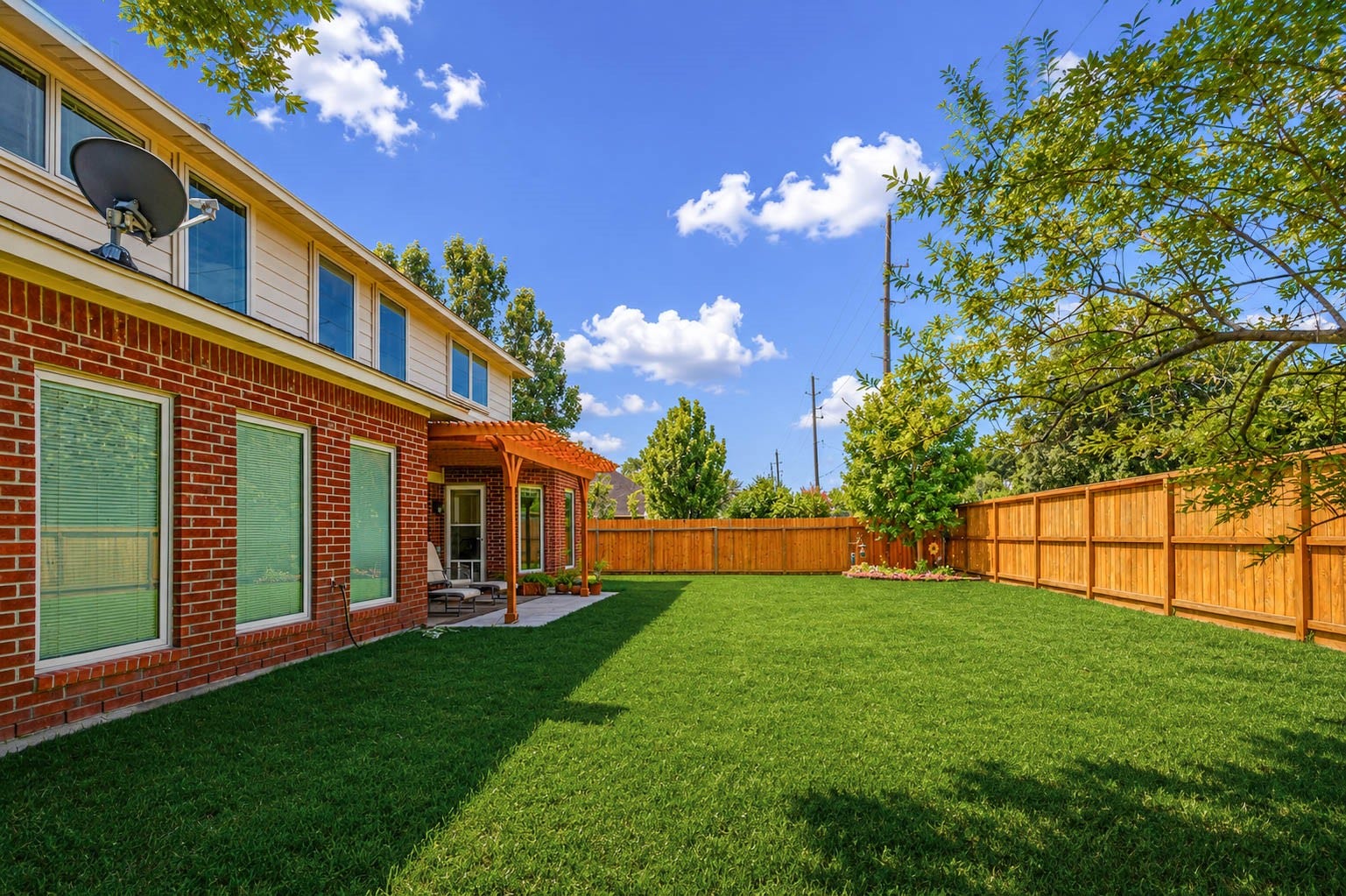 17311 Pikes Peek Court, Tomball, TX 77377 17311 Pikes Peek Court, Tomball, TX 77377