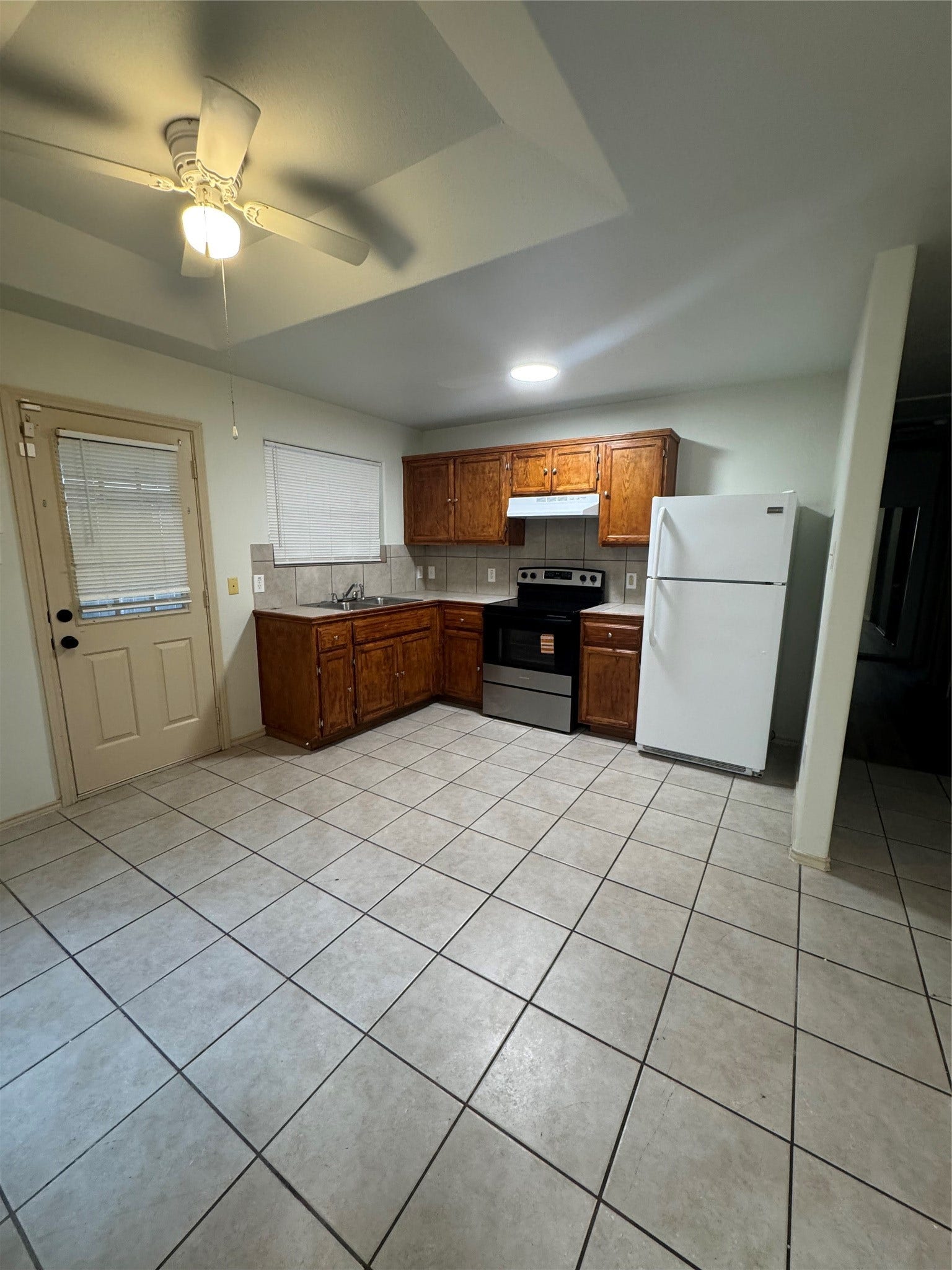 5515 Rio Ramos Street, Rosharon, TX 77583 5515 Rio Ramos Street, Rosharon, TX 77583