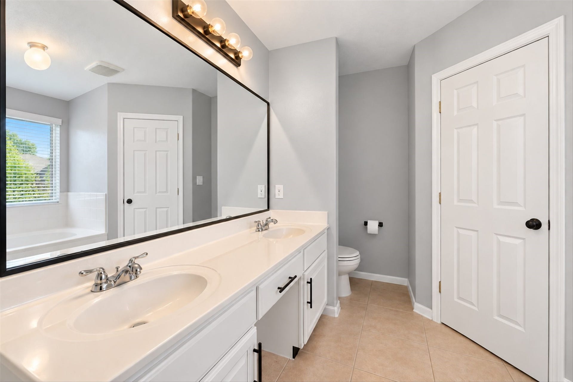 25039 Galium Meadows, Tomball, TX 77375 25039 Galium Meadows, Tomball, TX 77375