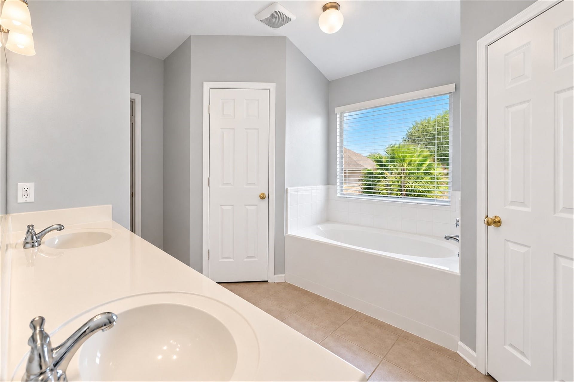 25039 Galium Meadows, Tomball, TX 77375 25039 Galium Meadows, Tomball, TX 77375