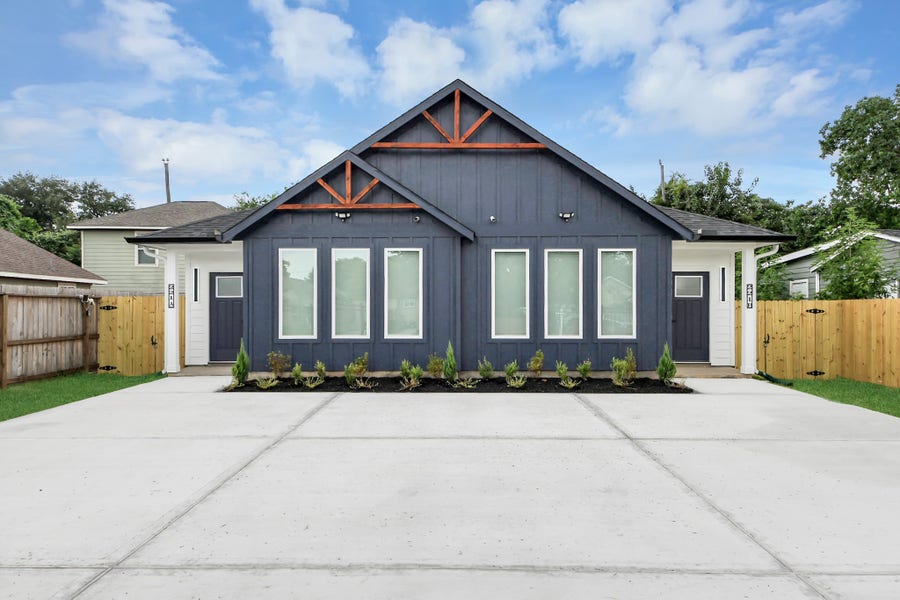 Property photo for 221 Armstrong Street, Houston, TX