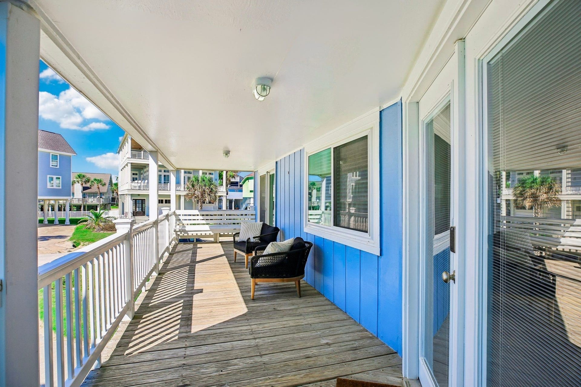 4230 Pirates Drive, Galveston, TX 77554 4230 Pirates Drive, Galveston, TX 77554