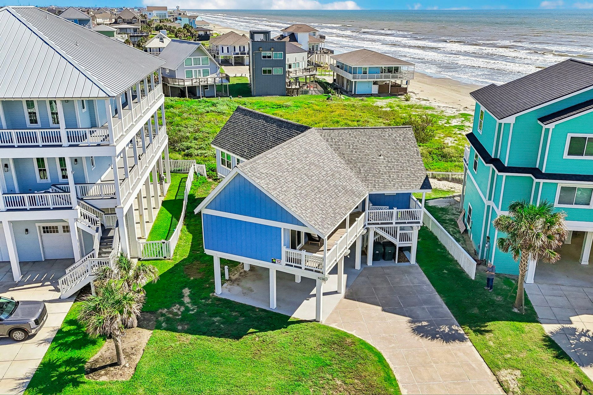 4230 Pirates Drive, Galveston, TX 77554 4230 Pirates Drive, Galveston, TX 77554