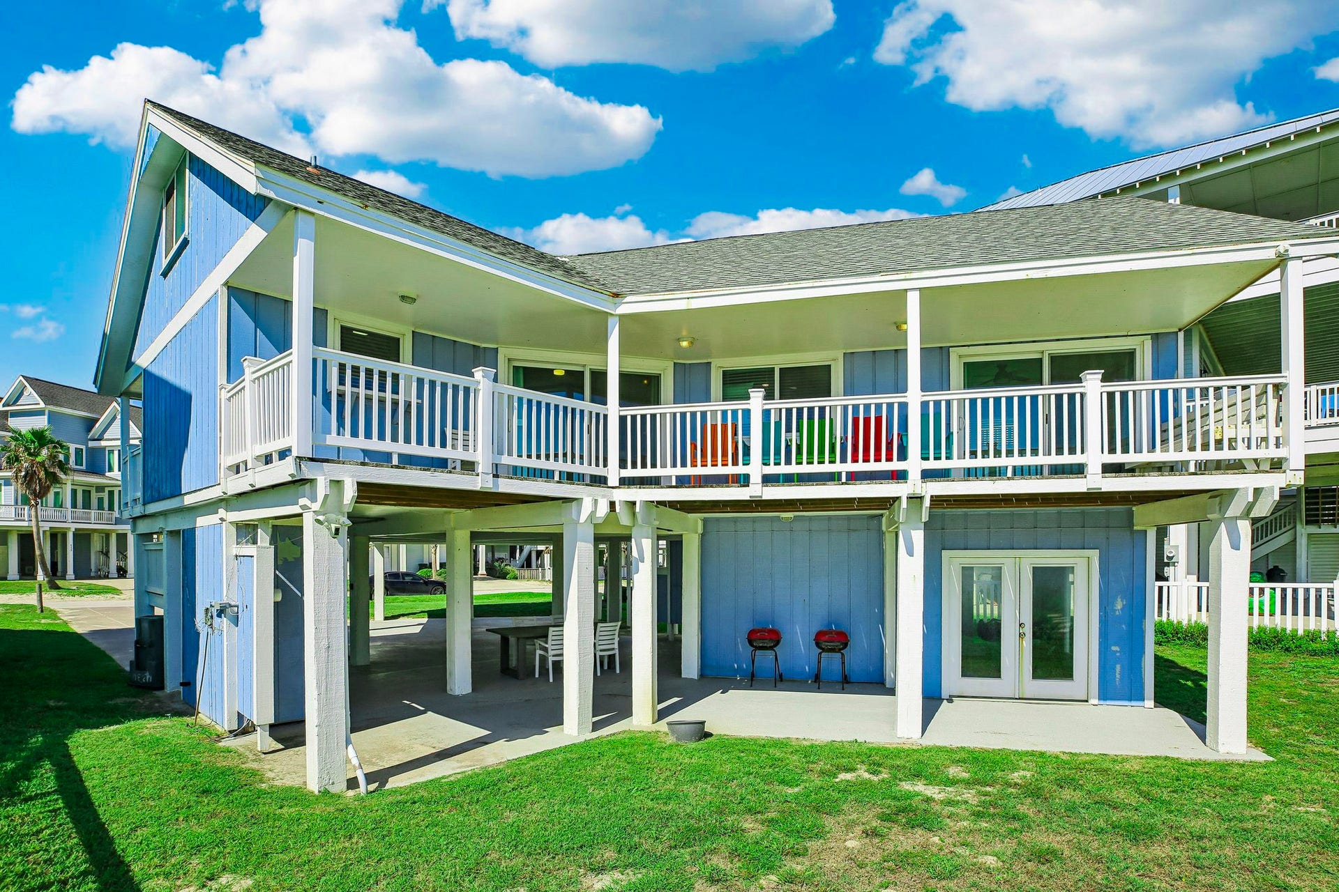 4230 Pirates Drive, Galveston, TX 77554 4230 Pirates Drive, Galveston, TX 77554