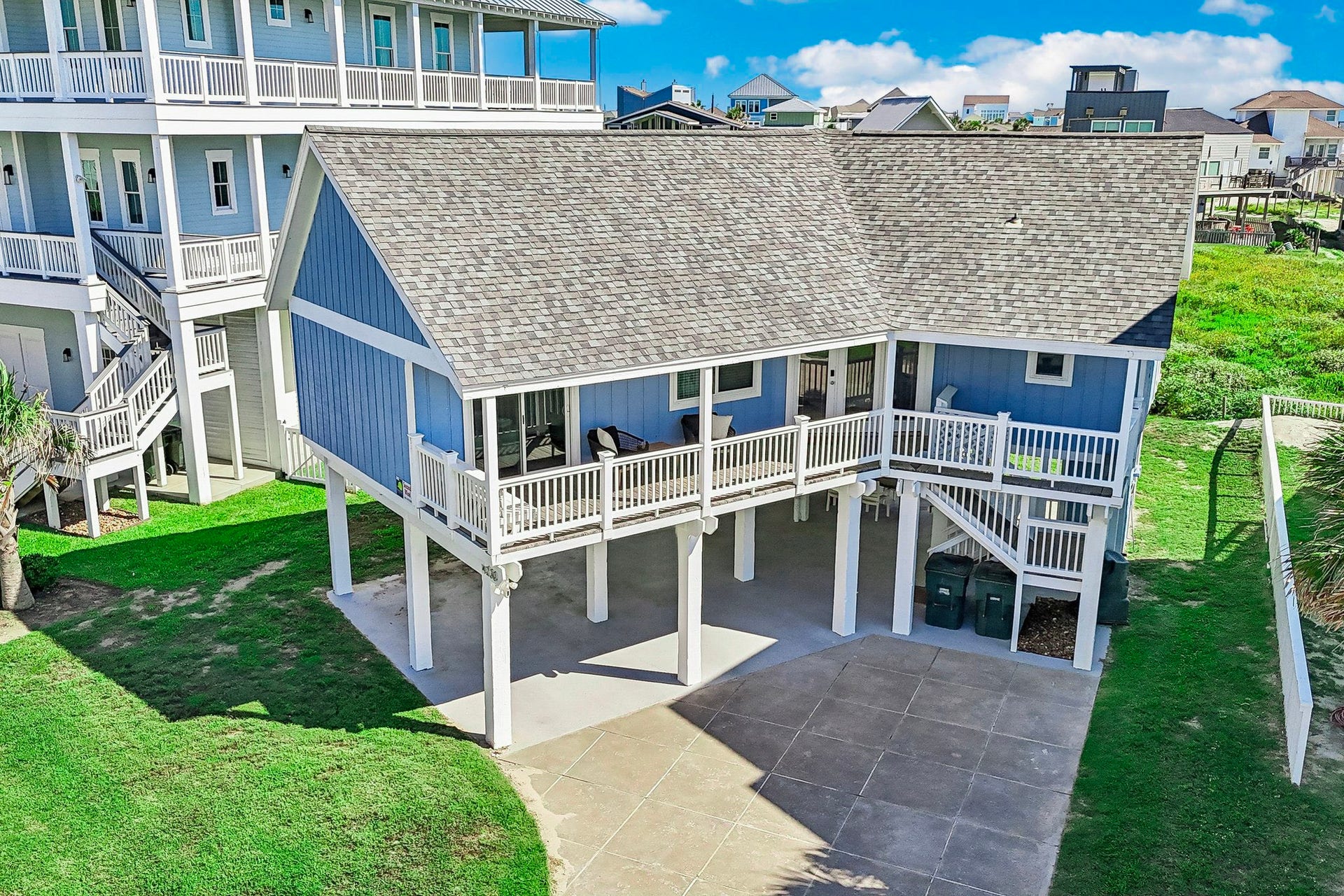4230 Pirates Drive, Galveston, TX 77554 4230 Pirates Drive, Galveston, TX 77554