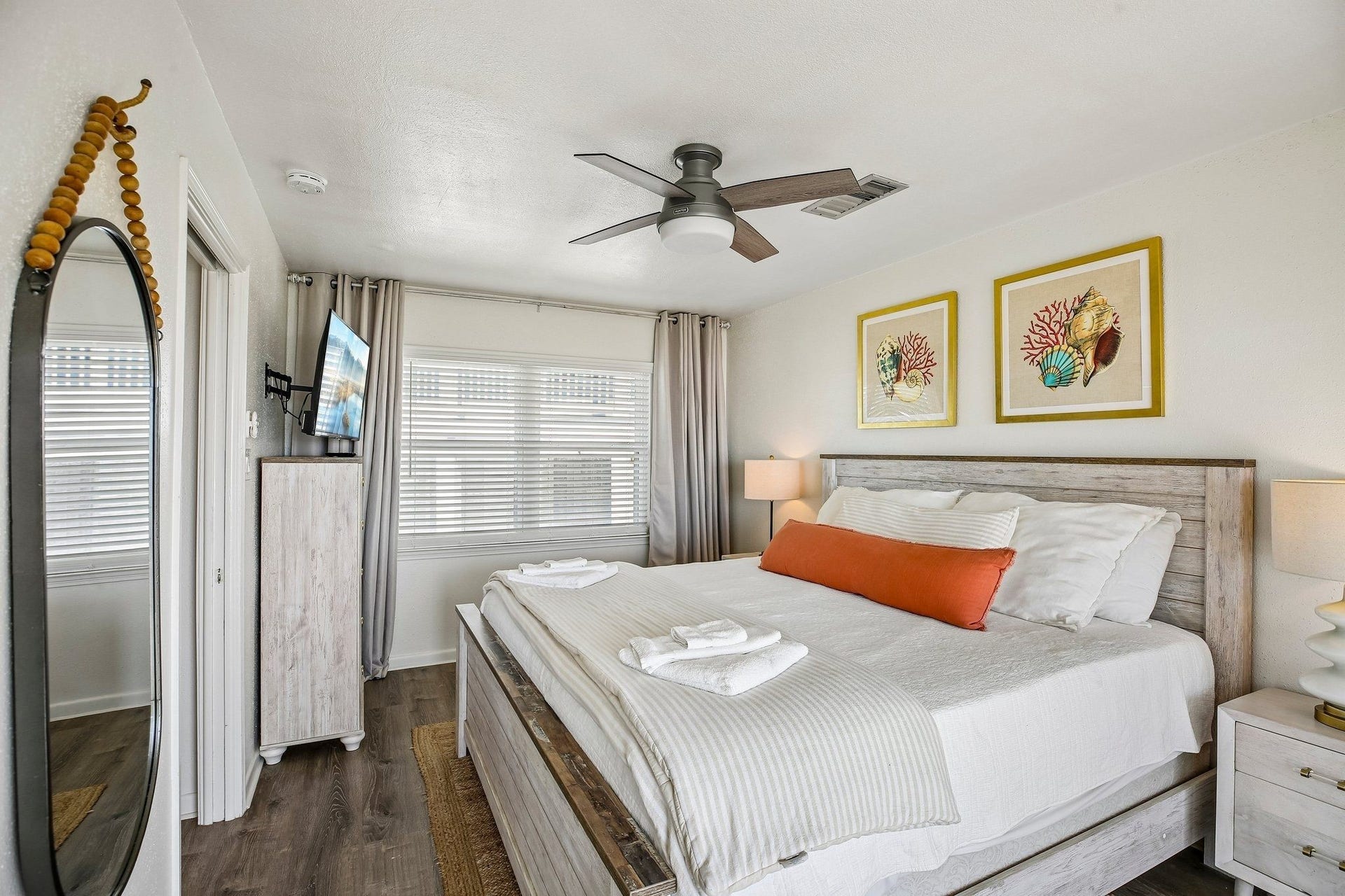 4230 Pirates Drive, Galveston, TX 77554 4230 Pirates Drive, Galveston, TX 77554