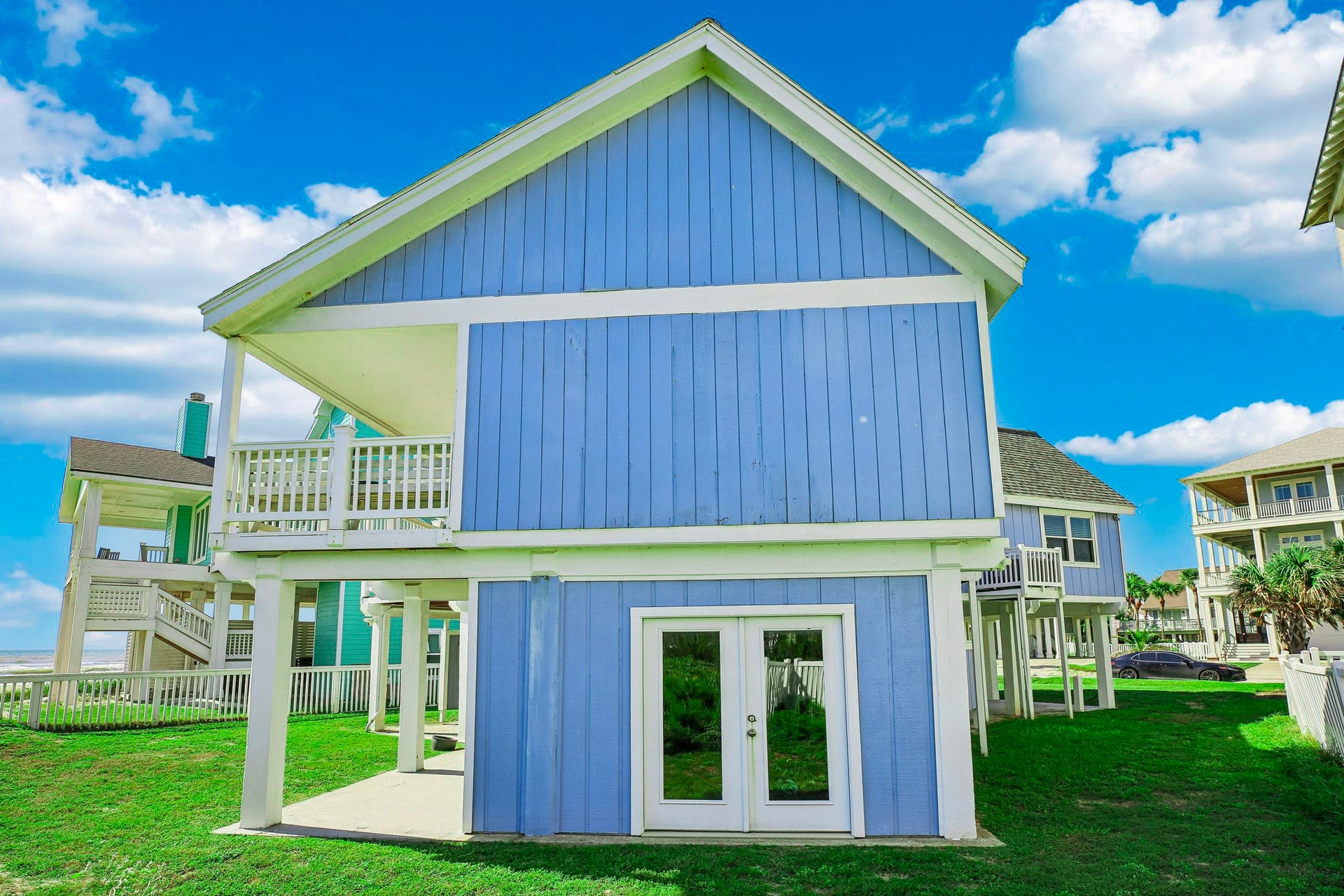 4230 Pirates Drive, Galveston, TX 77554 4230 Pirates Drive, Galveston, TX 77554
