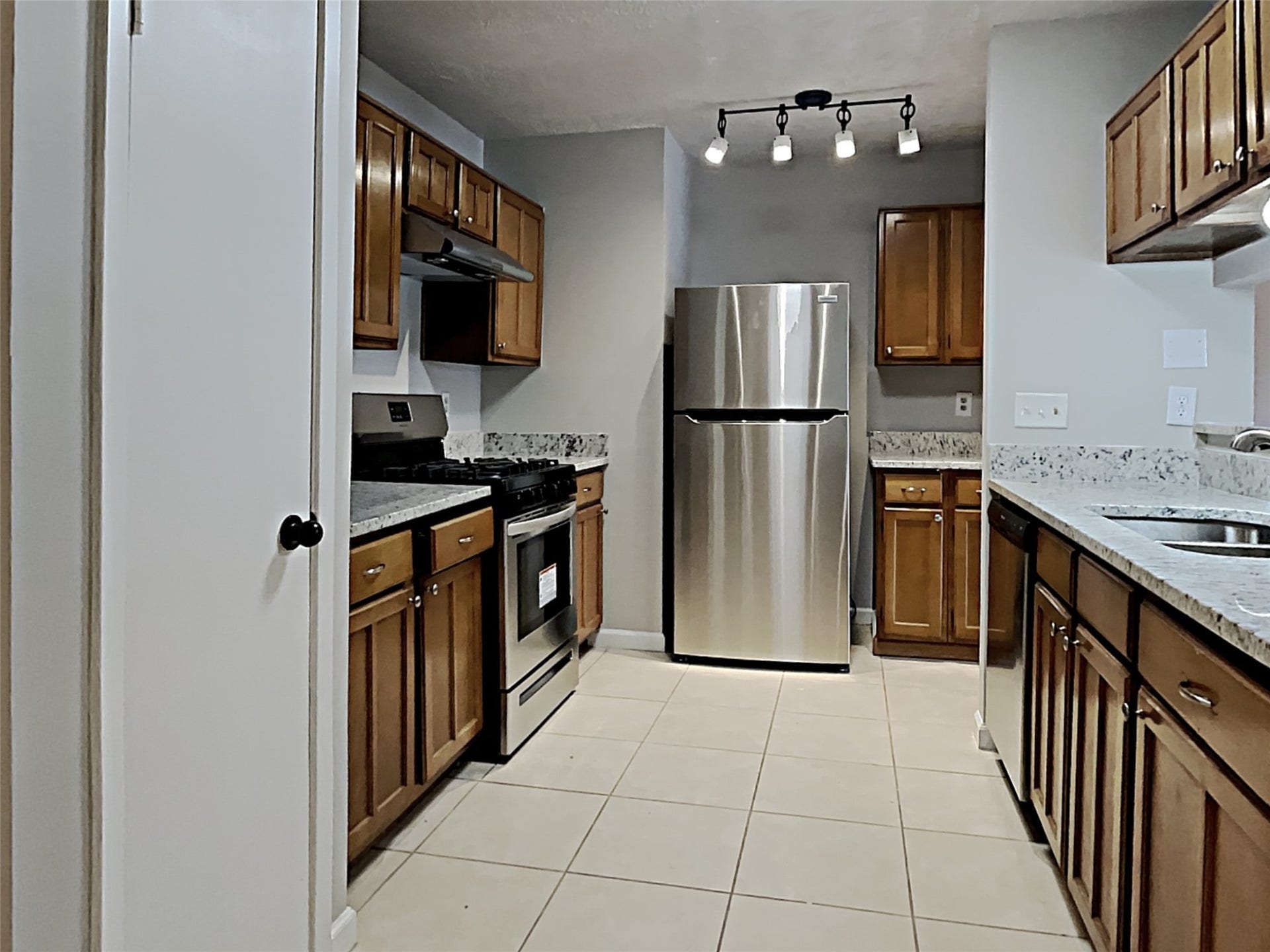 2210 Spring Dusk Lane, Spring, TX 77373