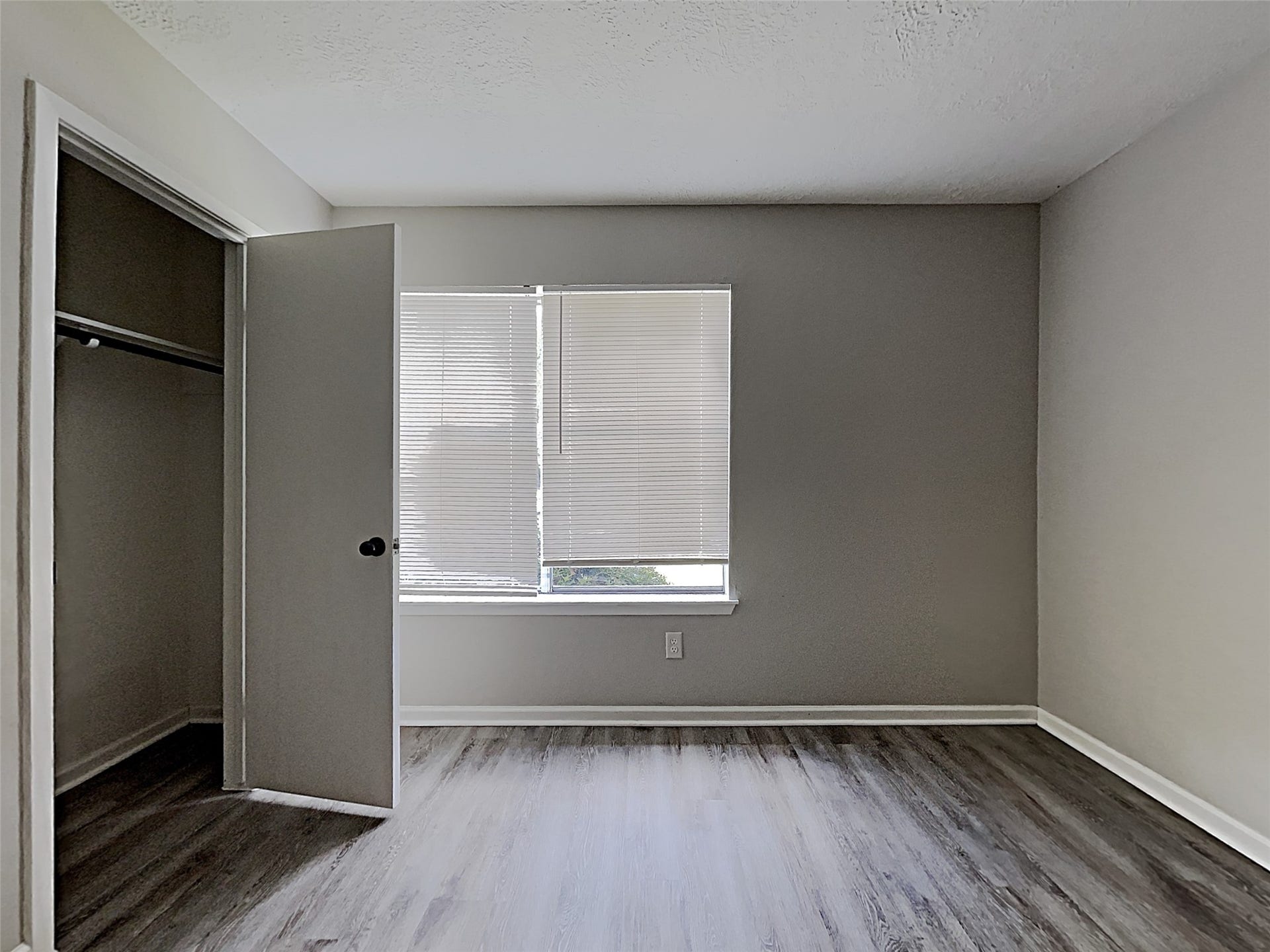 2210 Spring Dusk Lane, Spring, TX 77373