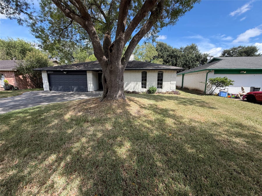 Property photo for 16631 Blackhawk Boulevard, Friendswood, TX