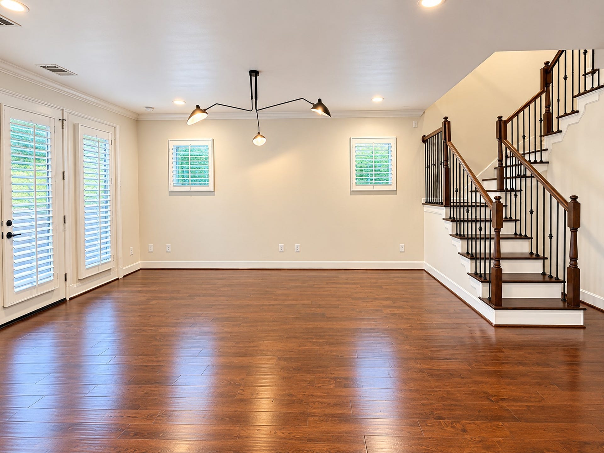 246 Kendrick Pines Boulevard, Spring, TX 77389 Spacious Family Room