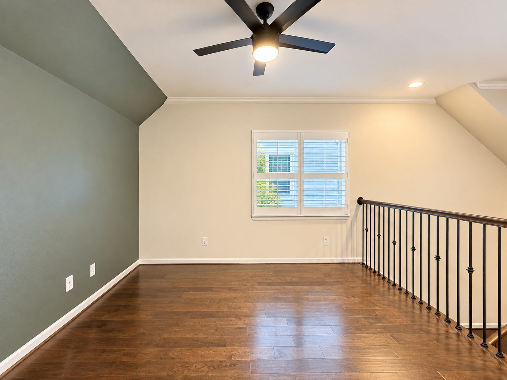 246 Kendrick Pines Boulevard, Spring, TX 77389 Large upstairs gameroom