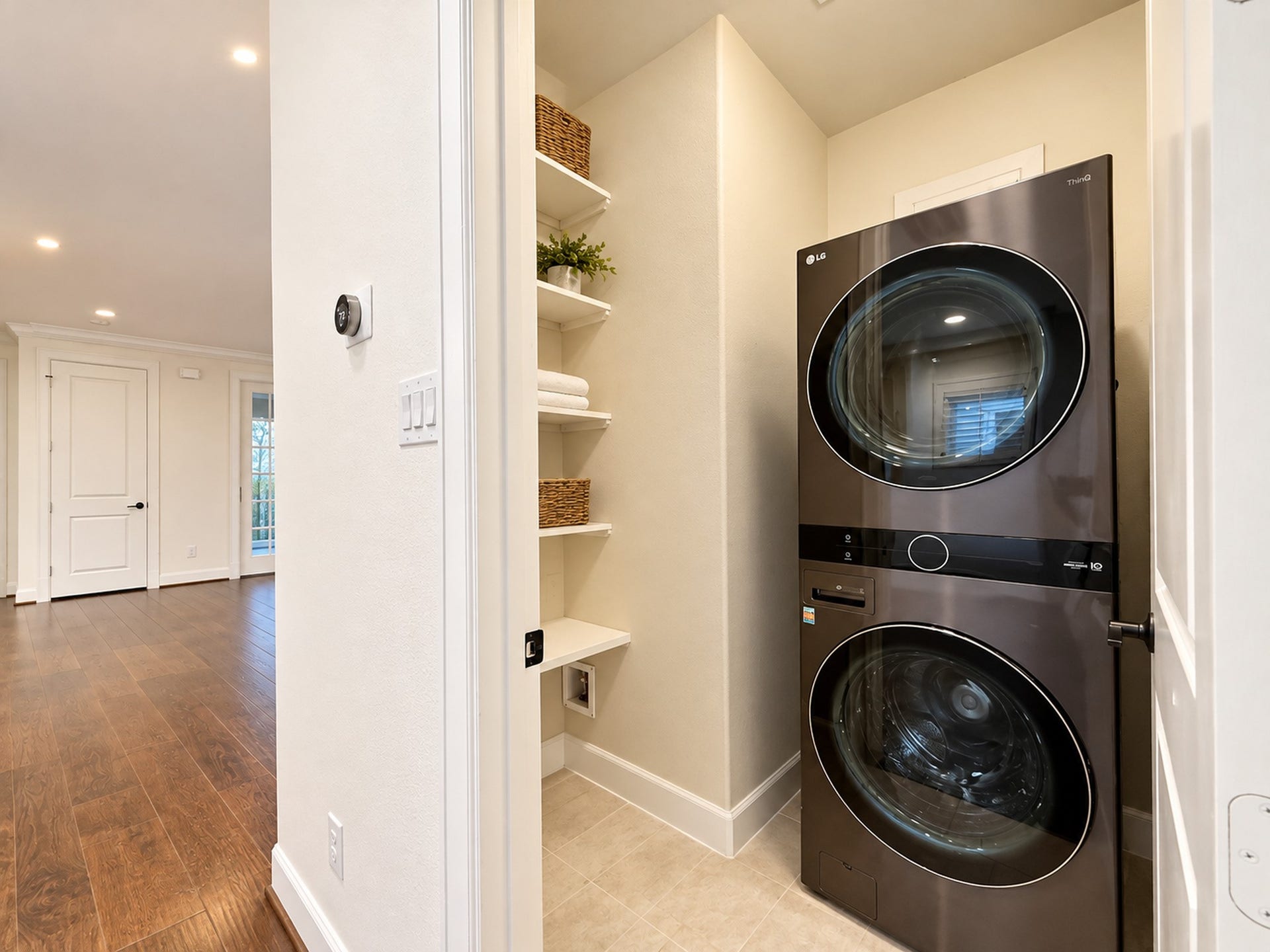 246 Kendrick Pines Boulevard, Spring, TX 77389 Convenient Utility Room near the Primary Bedroom