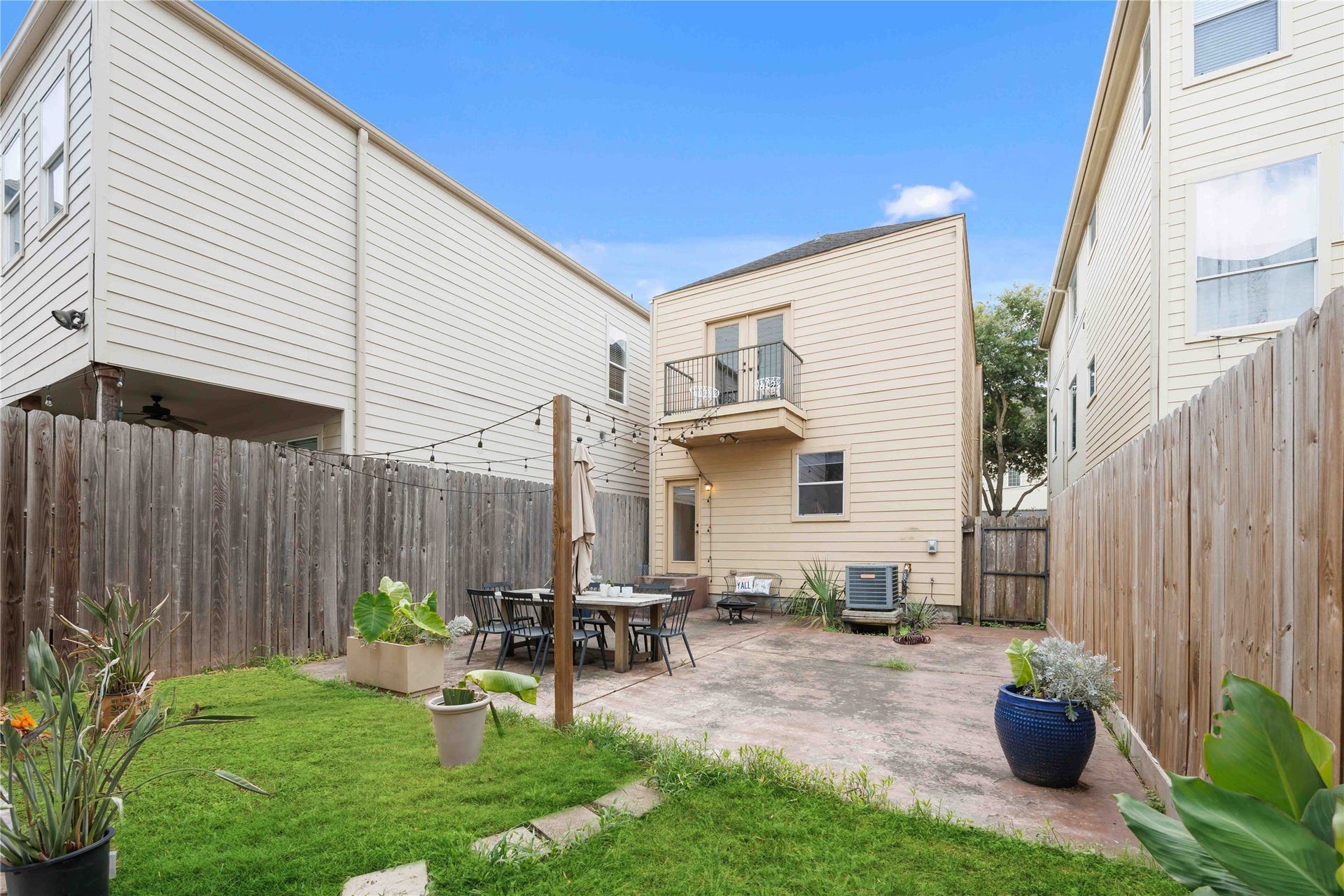 5524 Petty Street, Houston, TX 77007 5524 Petty Street, Houston, TX 77007