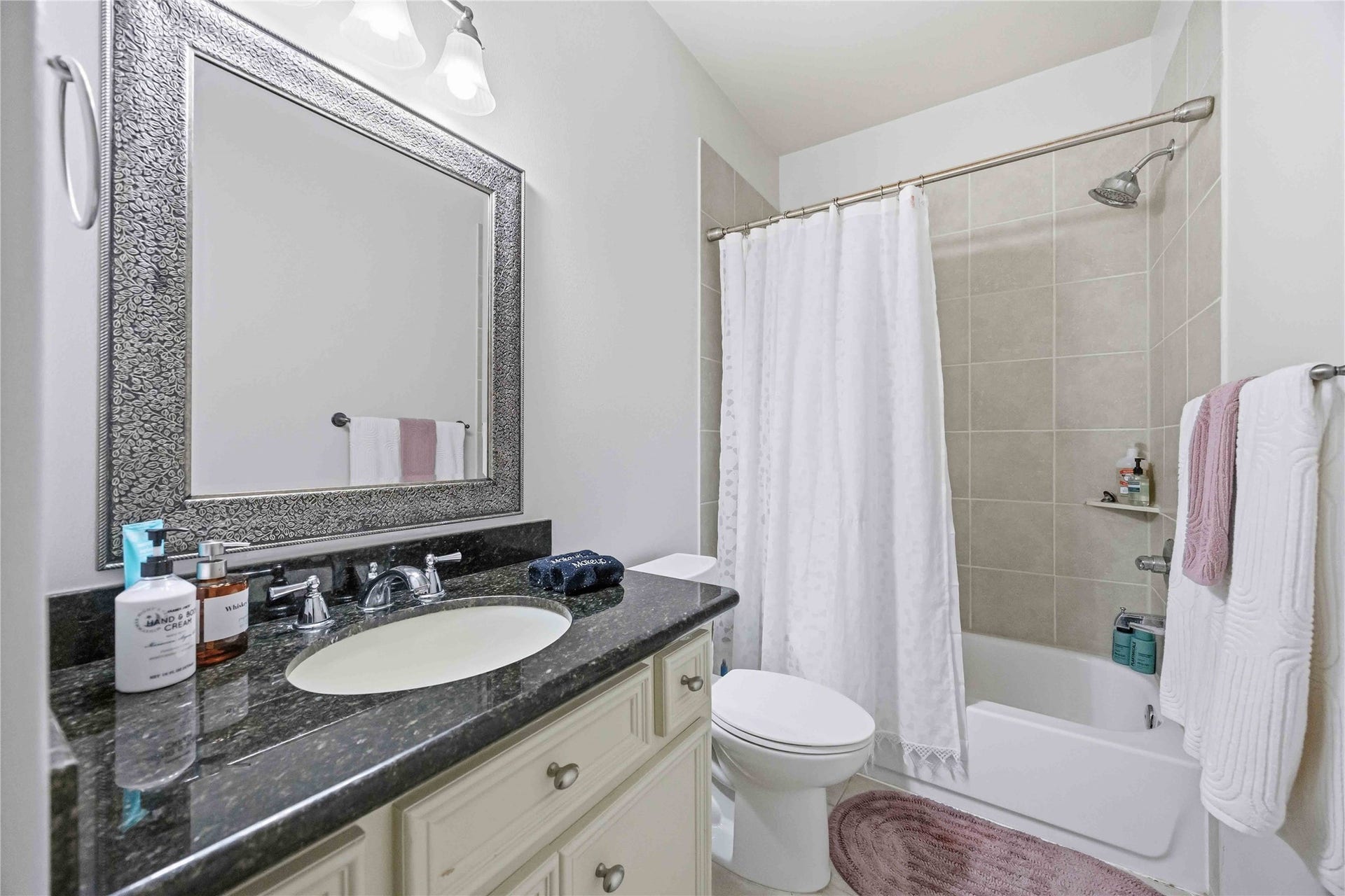 5524 Petty Street, Houston, TX 77007 5524 Petty Street, Houston, TX 77007