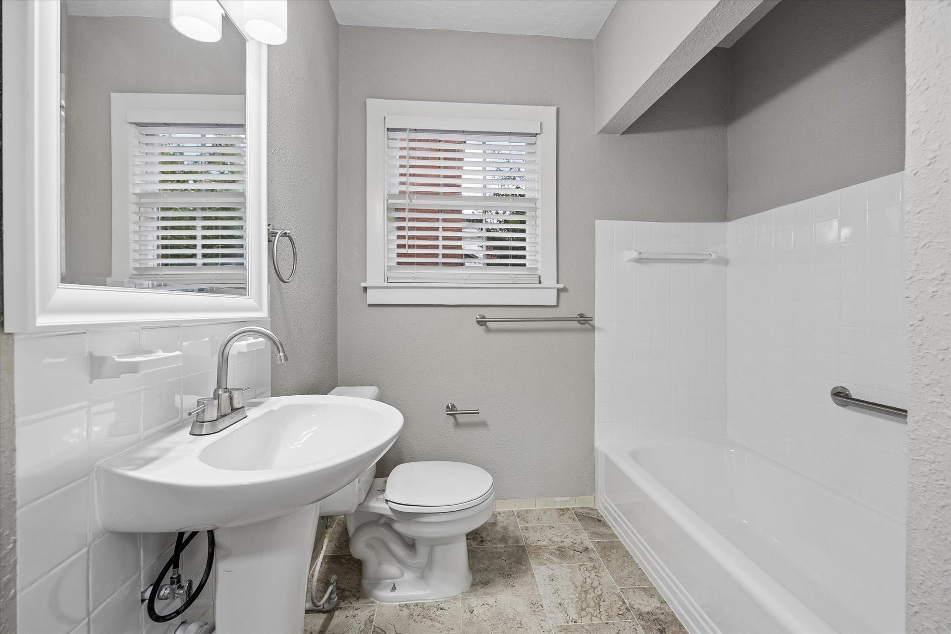 1812 W Alabama Street, #2, Houston, TX 77098 1812 W Alabama Street, #2, Houston, TX 77098