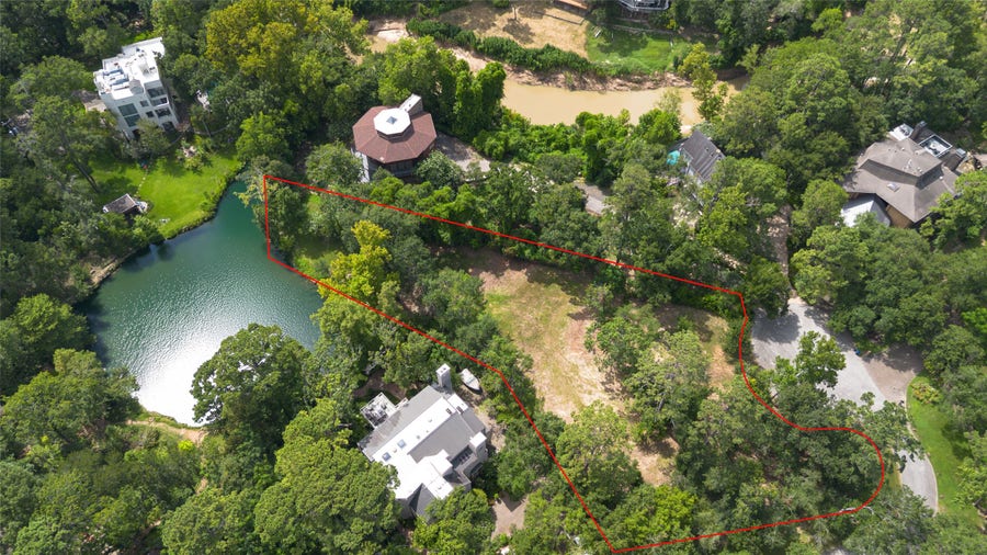 Property photo for 11685 Arrowwood Circle, Houston, TX