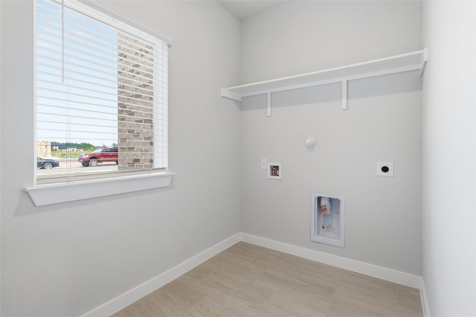 13625 Armstrong Street, Conroe, TX 77303 Representative Photo. Not Actual Home. Actual colors and features may vary.