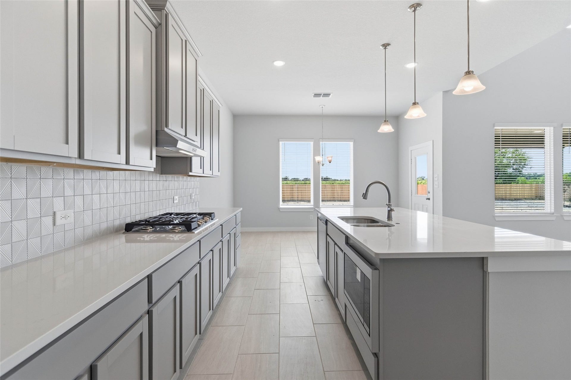 13625 Armstrong Street, Conroe, TX 77303 Representative Photo. Not Actual Home. Actual colors and features may vary.