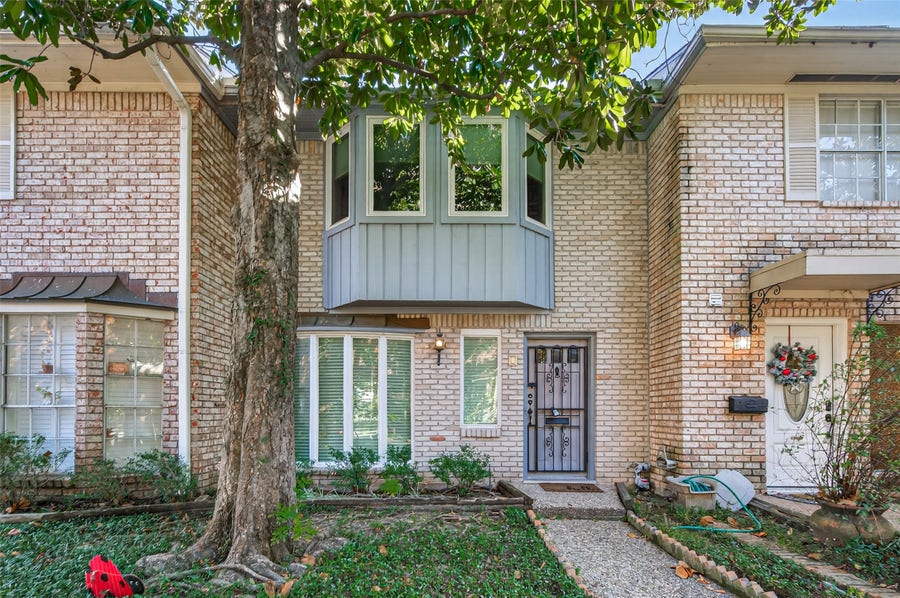 Property photo for 5530 Holly Street, #F, Houston, TX