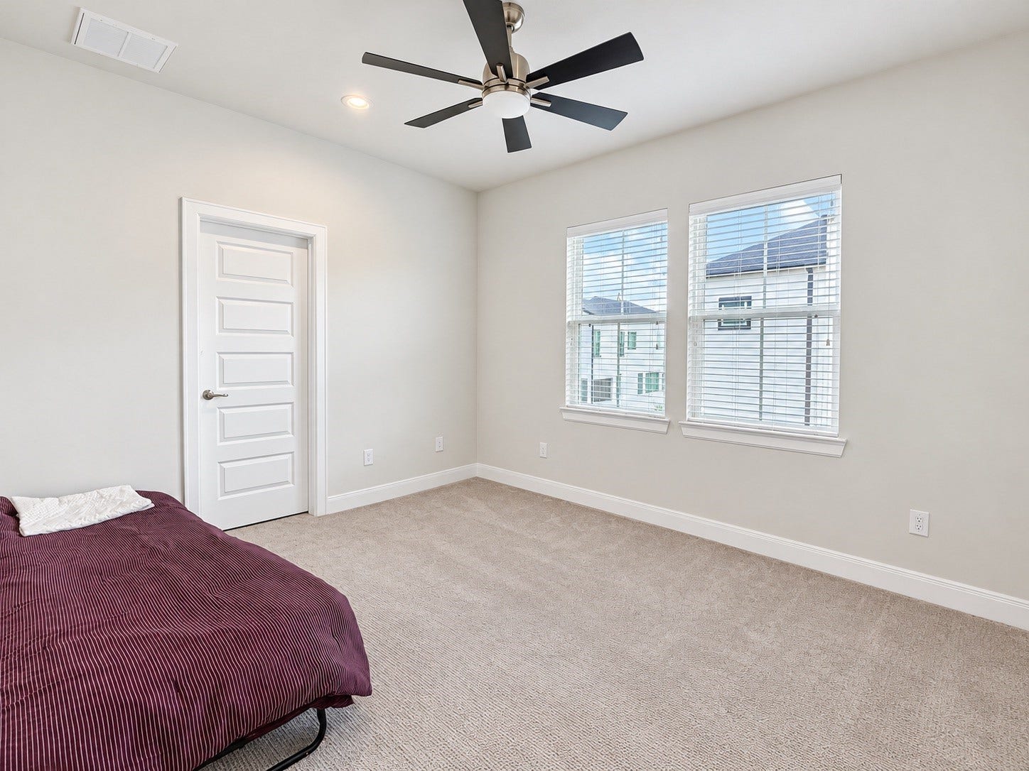 2716 Grand Fountains Drive, #H, Houston, TX 77054 2716 Grand Fountains Drive, #H, Houston, TX 77054