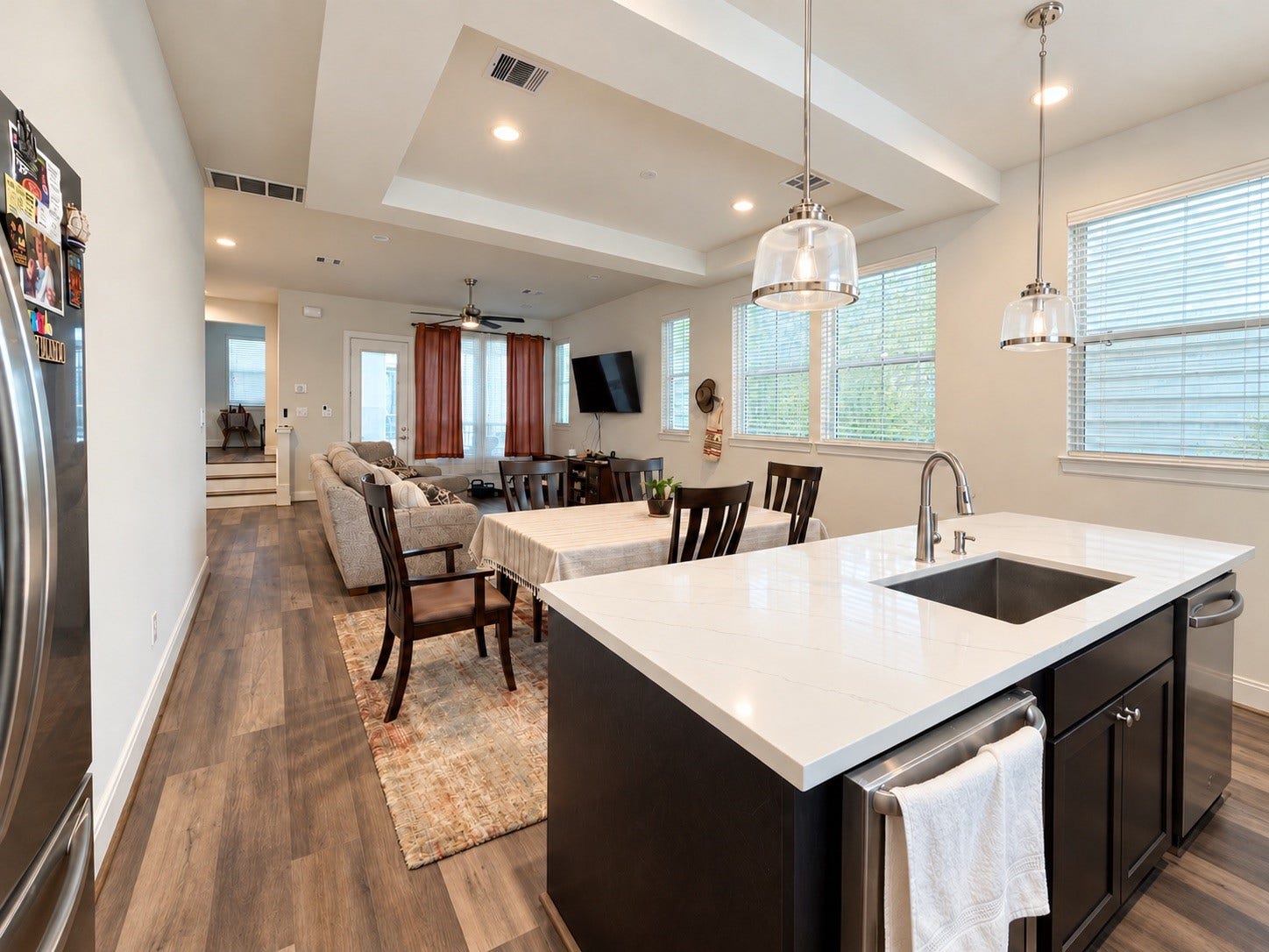 2716 Grand Fountains Drive, #H, Houston, TX 77054 2716 Grand Fountains Drive, #H, Houston, TX 77054
