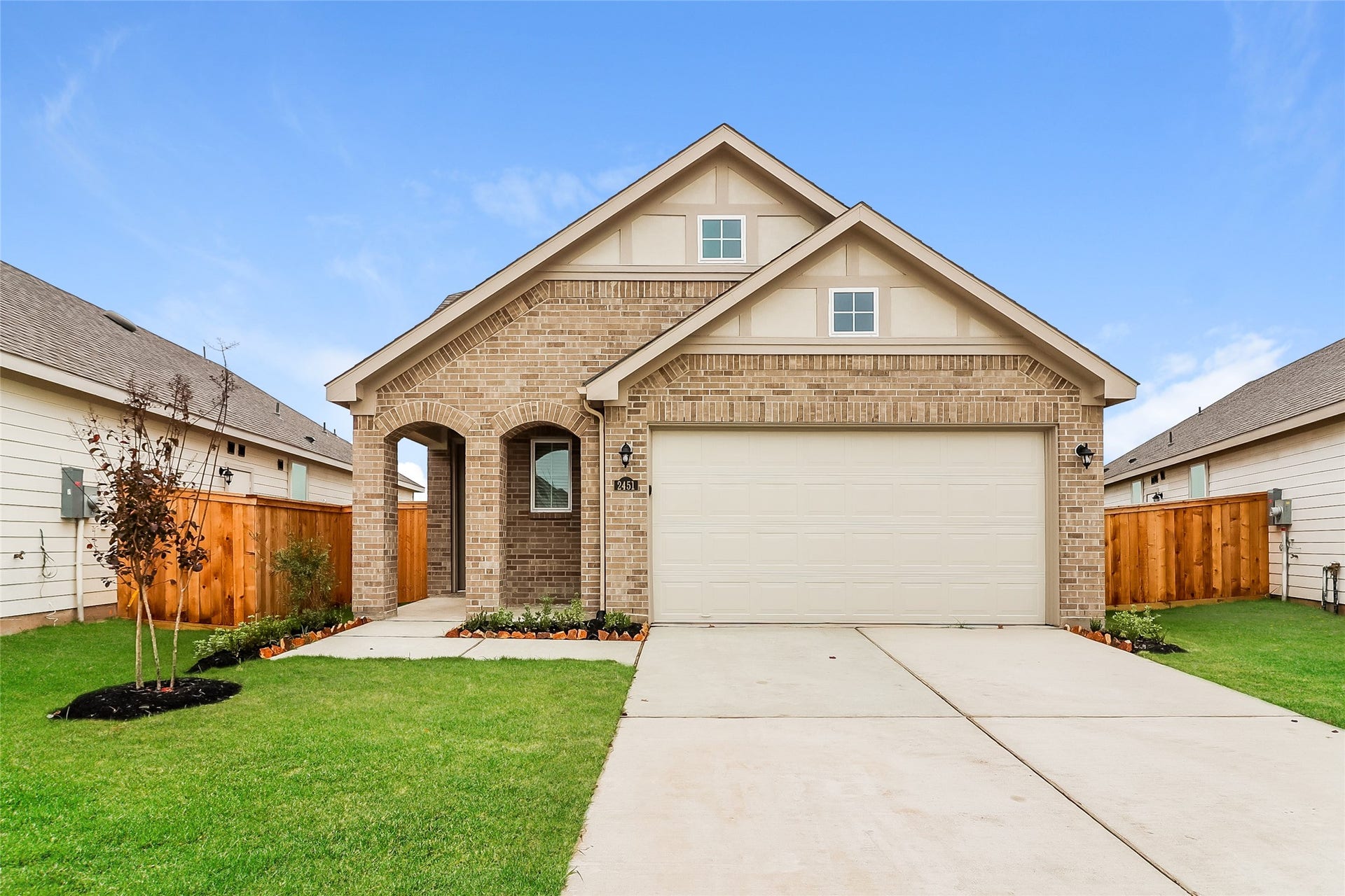2451 Cohorn Trail, Richmond, TX 77469