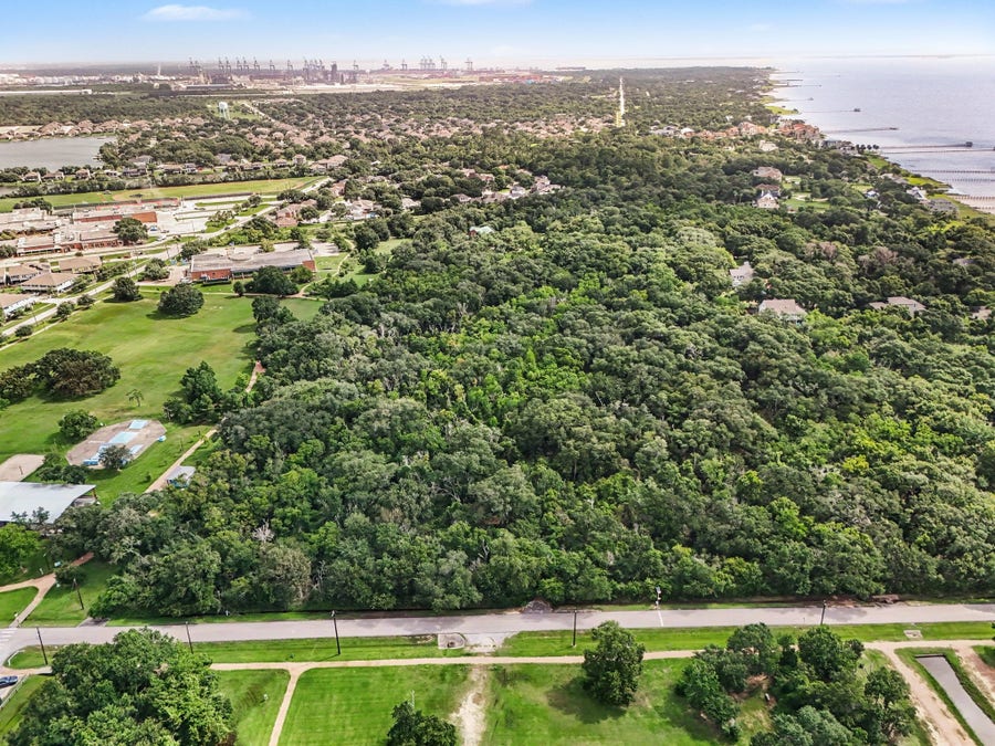 Property photo for O Clopper Road, Seabrook, TX
