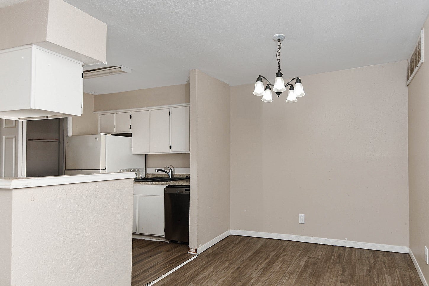 9550 Deering Drive, #410, Houston, TX 77036 9550 Deering Drive, #410, Houston, TX 77036