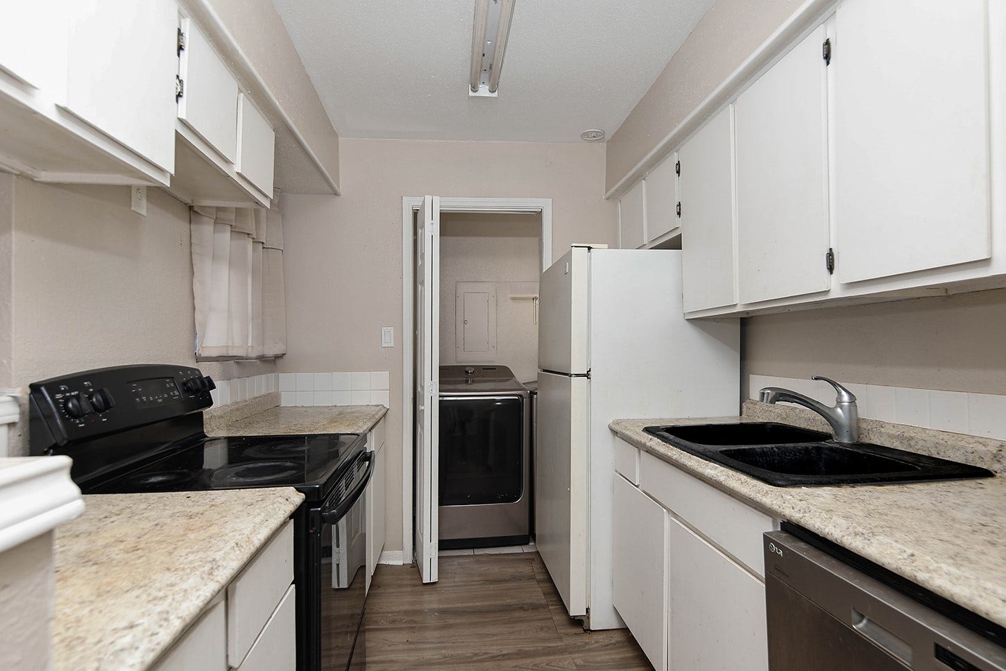 9550 Deering Drive, #410, Houston, TX 77036 9550 Deering Drive, #410, Houston, TX 77036