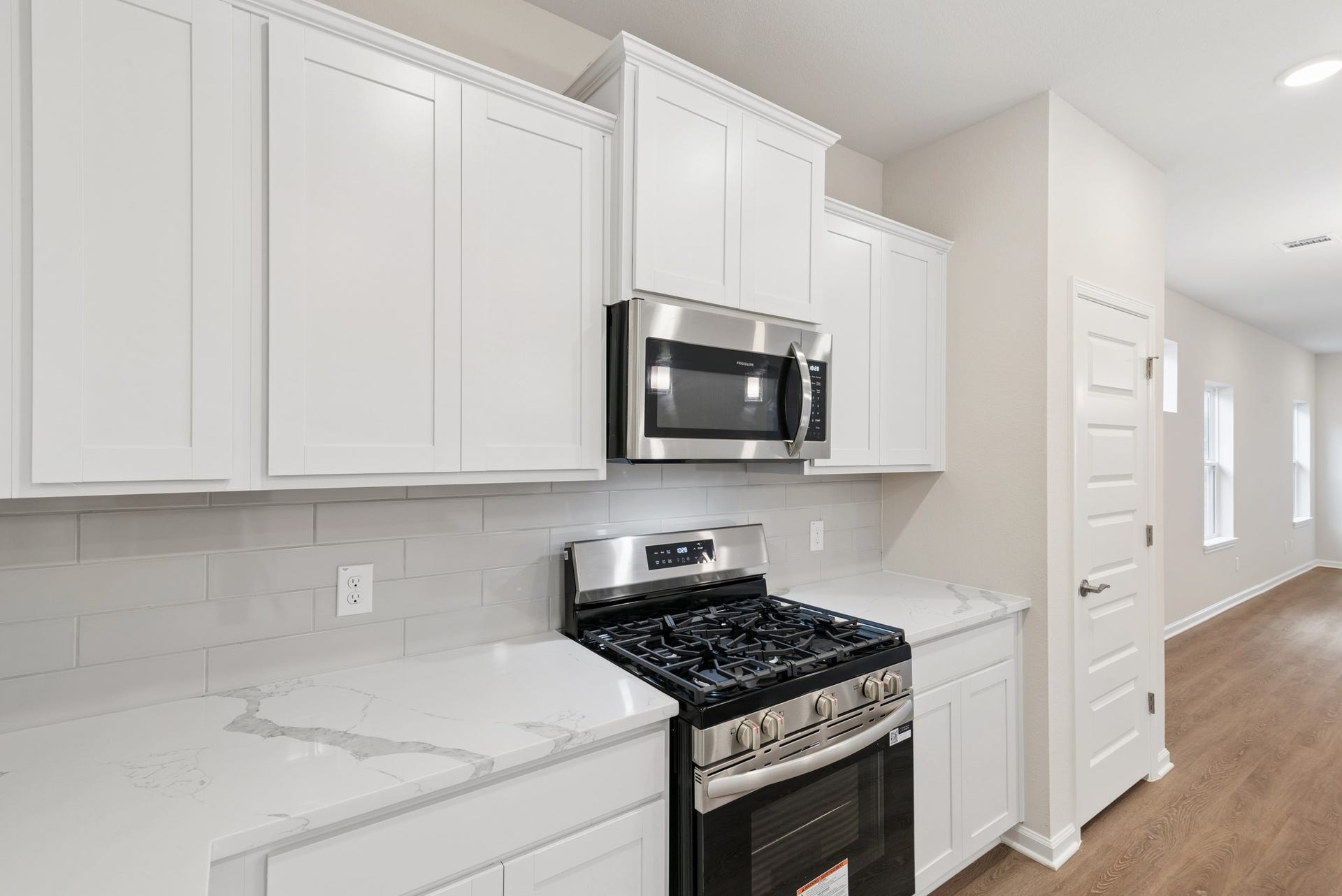 The Oakshire II- Kitchen Countertops.  Sample image for illustration; upgrades, options, and colors may vary.