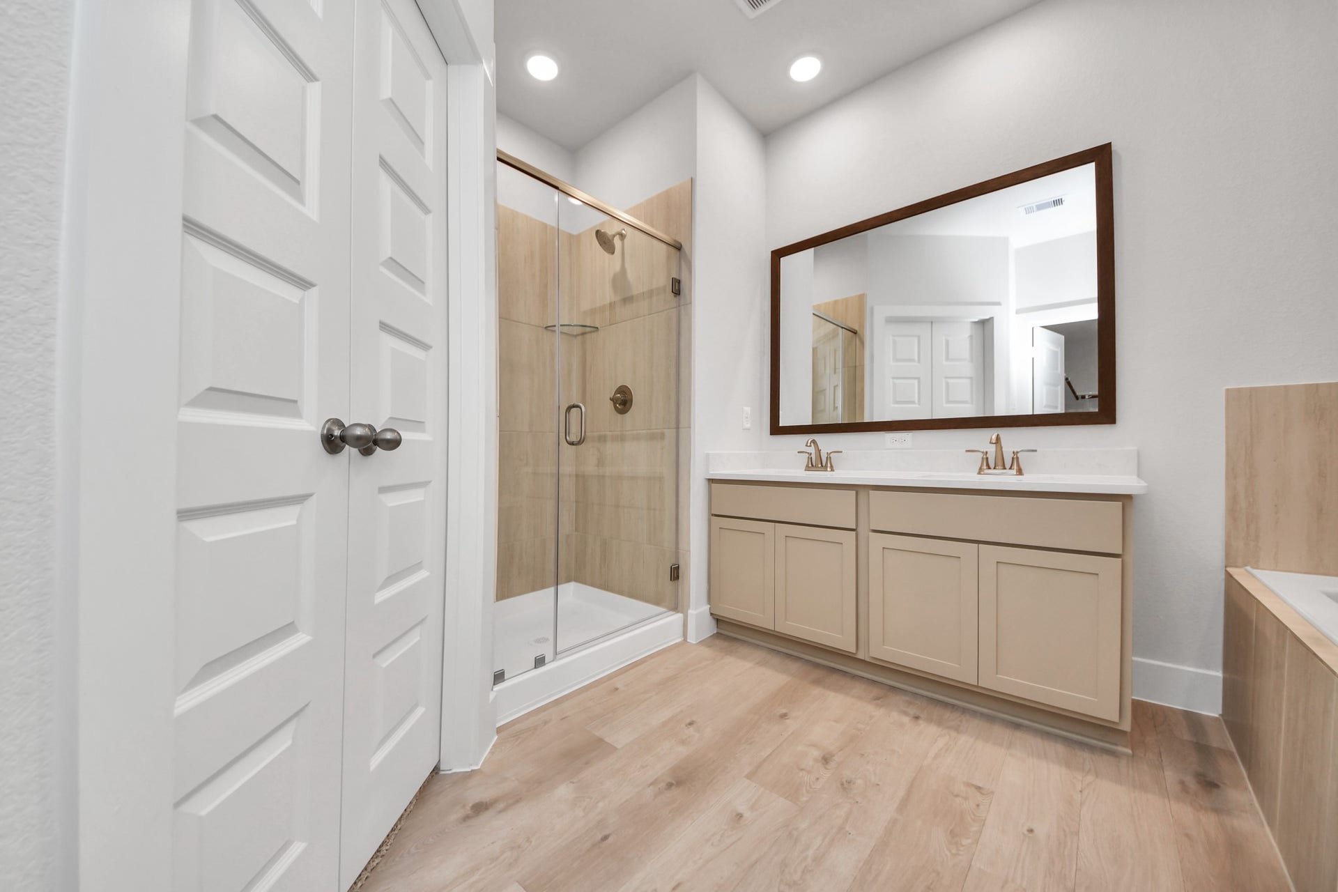 Luxurious Bathroom Finishes