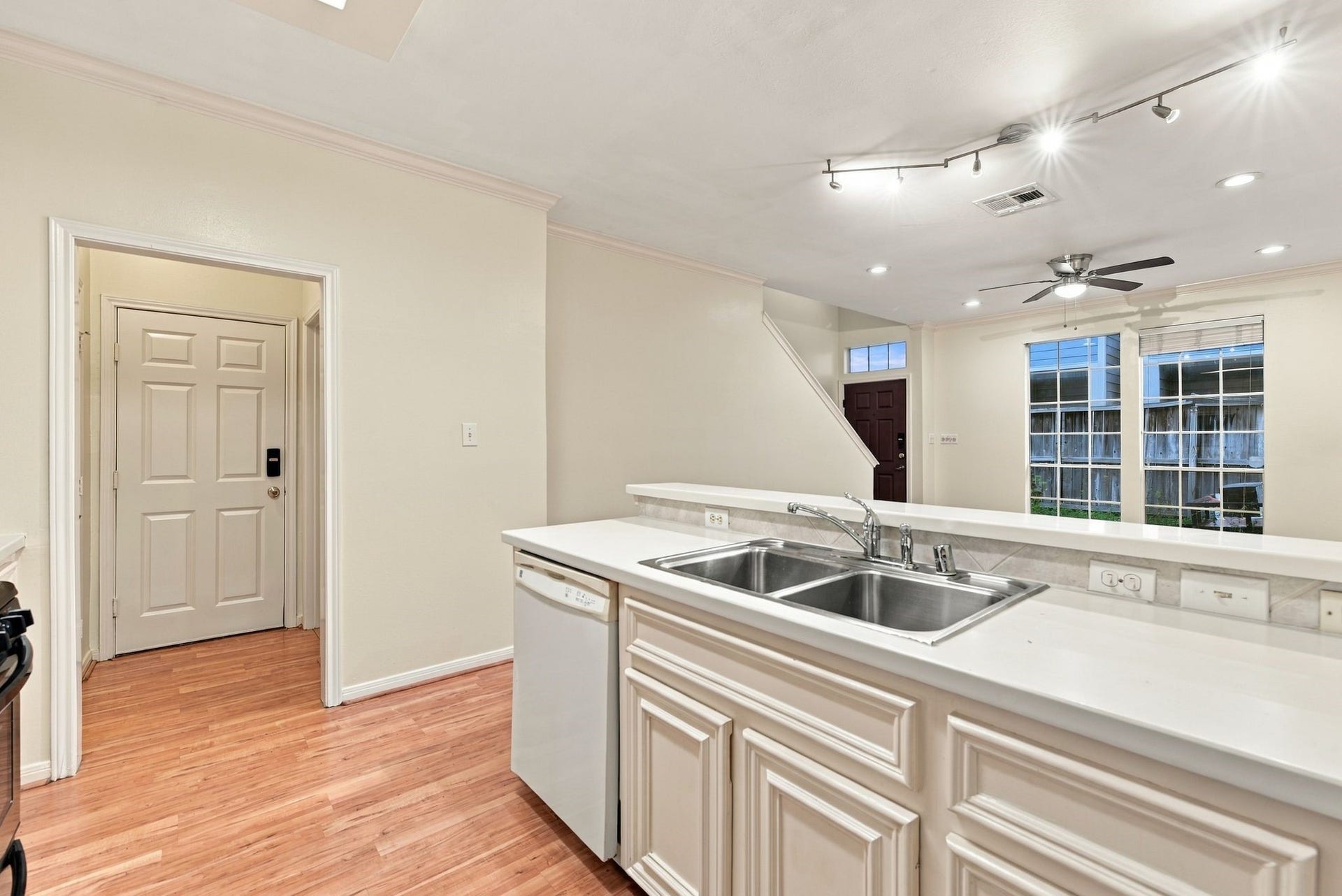 1512 Rosalie Street, Houston, TX 77004 1512 Rosalie Street, Houston, TX 77004