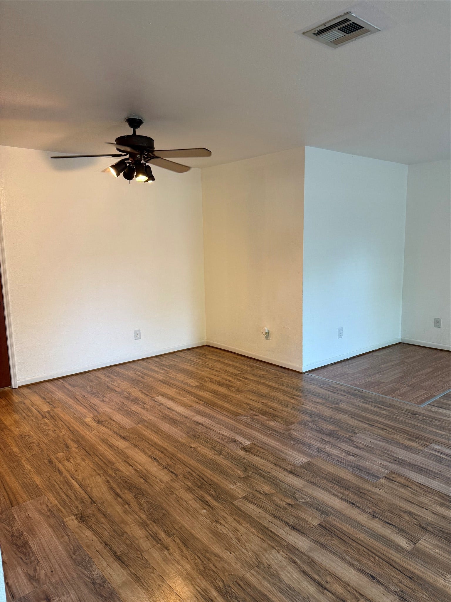 2107 Shasta Street, League City, TX 77565 2107 Shasta Street, League City, TX 77565