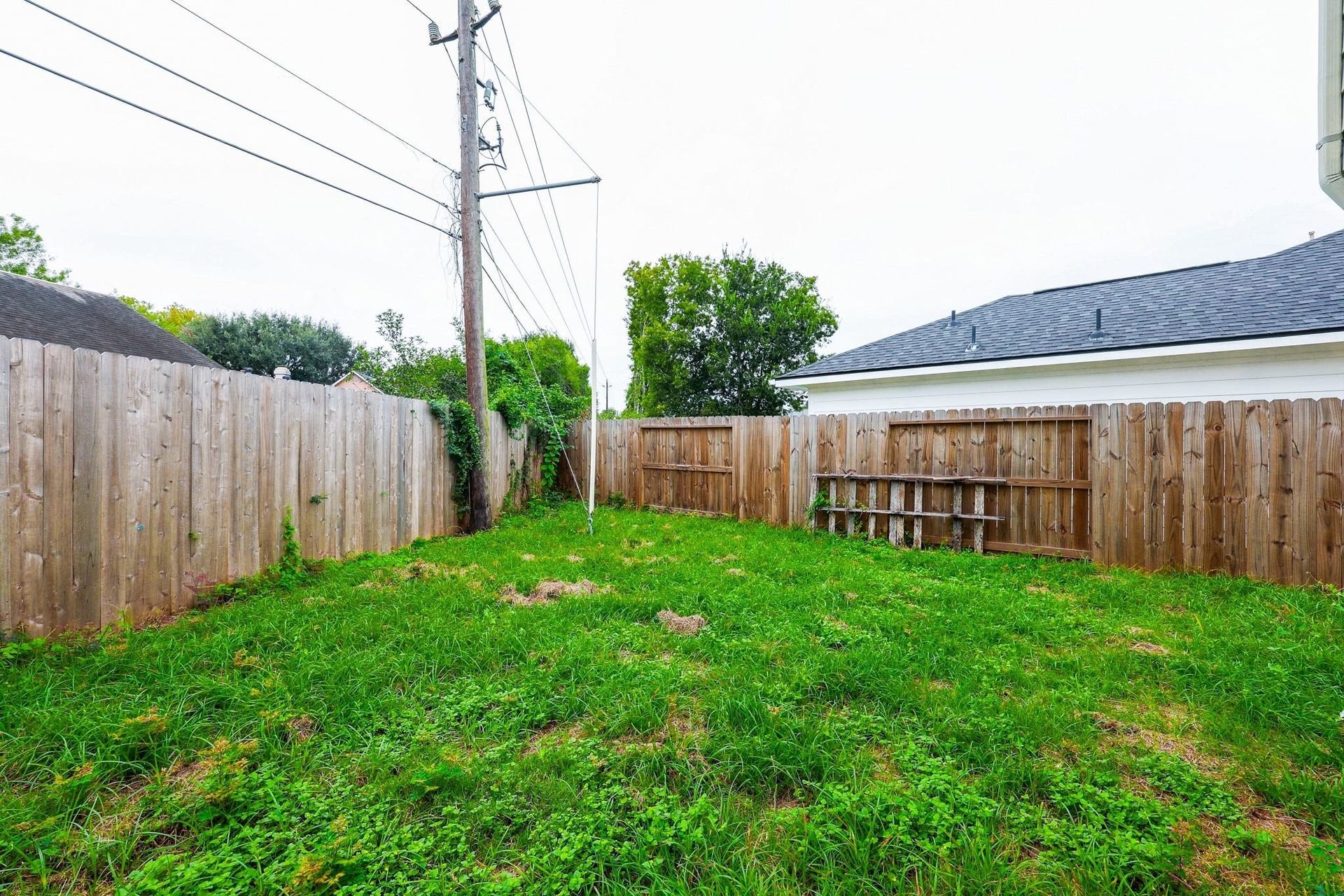 15734 Briargate Court, Houston, TX 77489