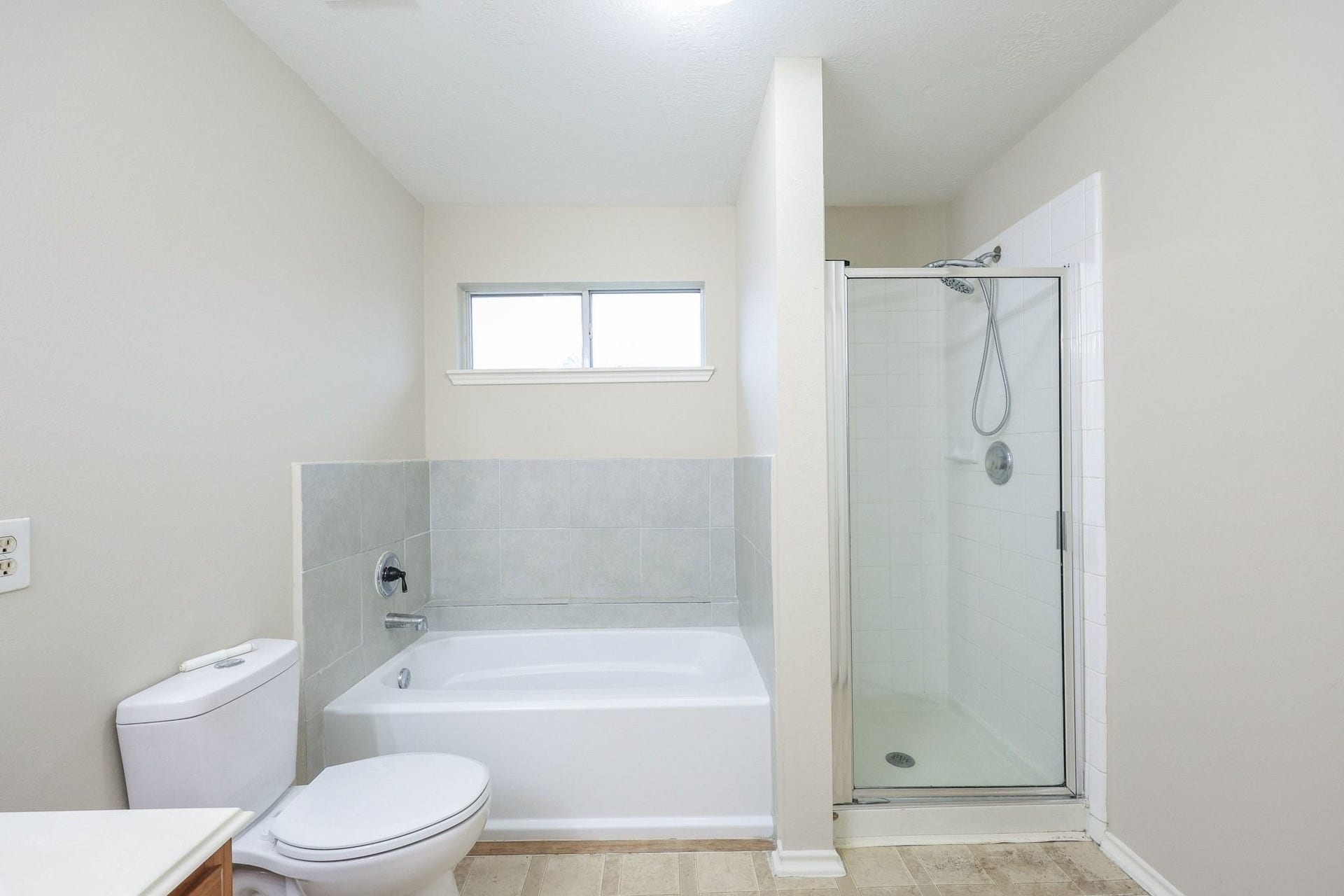 15734 Briargate Court, Houston, TX 77489