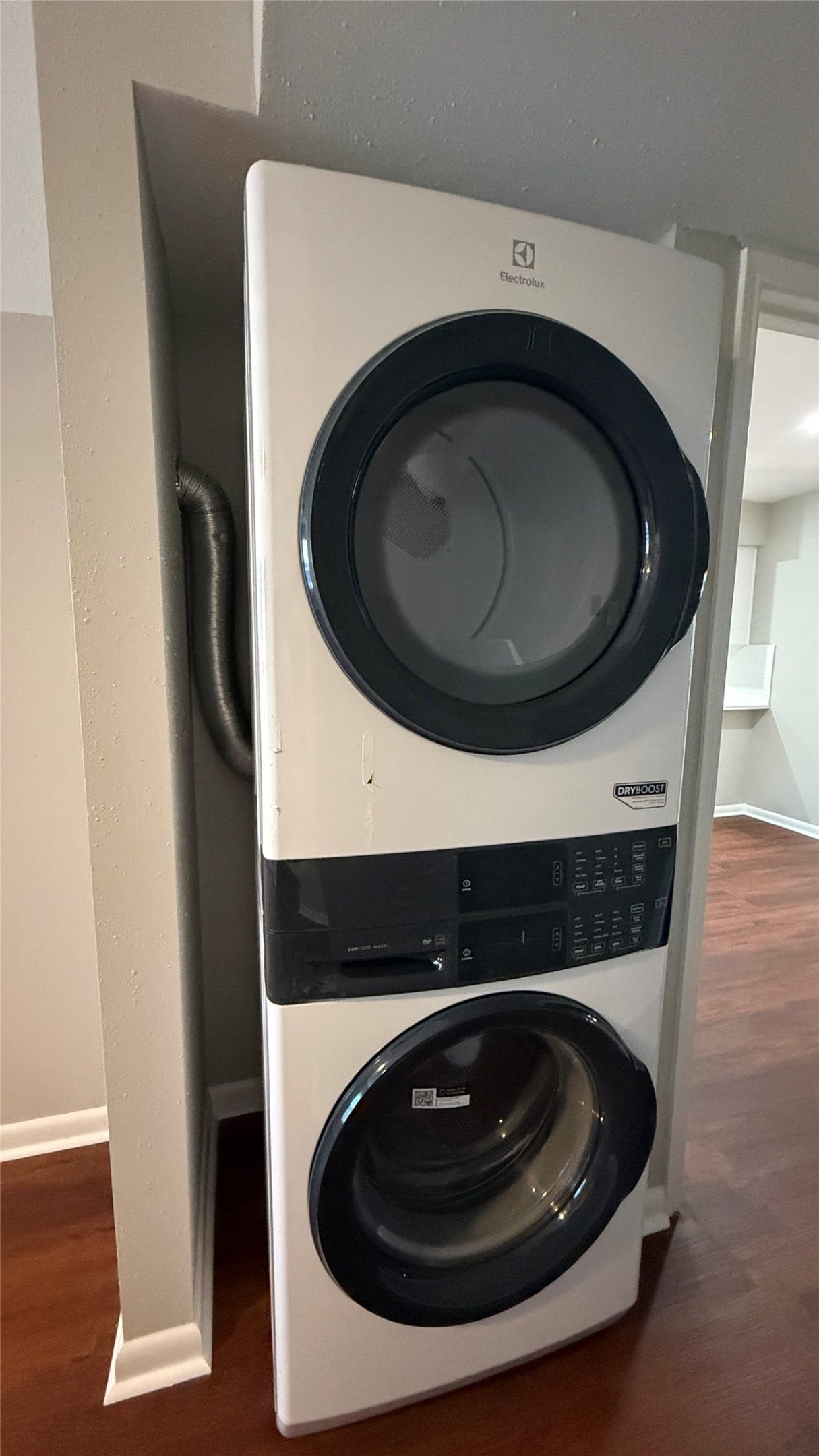 2250 Bering Drive, #40, Houston, TX 77057 Convenient stacked Electrolux washer and dryer included with the rental.