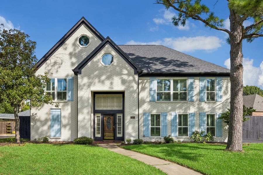 Property photo for 2121 Kildare Drive, Pearland, TX