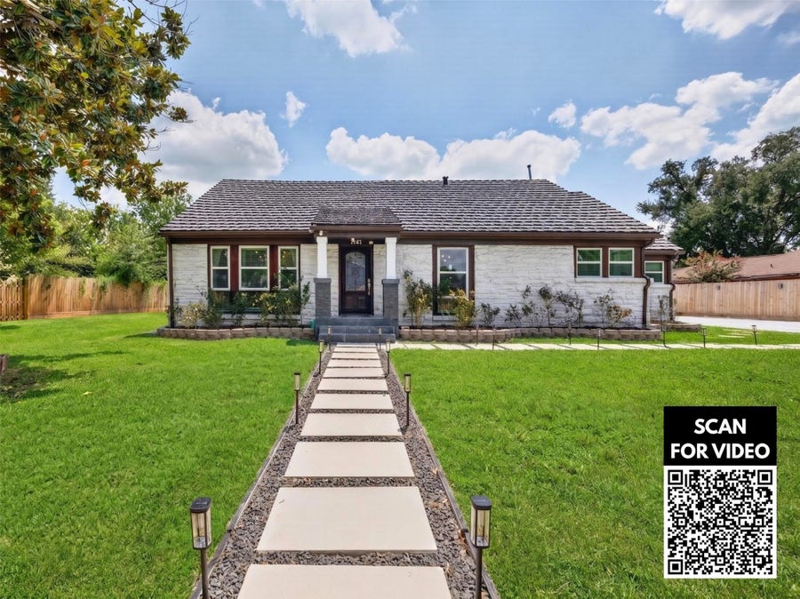 Property photo for 5032 Madalyn Lane, Houston, TX