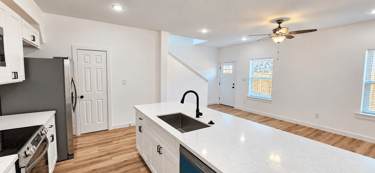 1052 NORTH LN A, Houston, TX 77088 1052 NORTH LN A, Houston, TX 77088