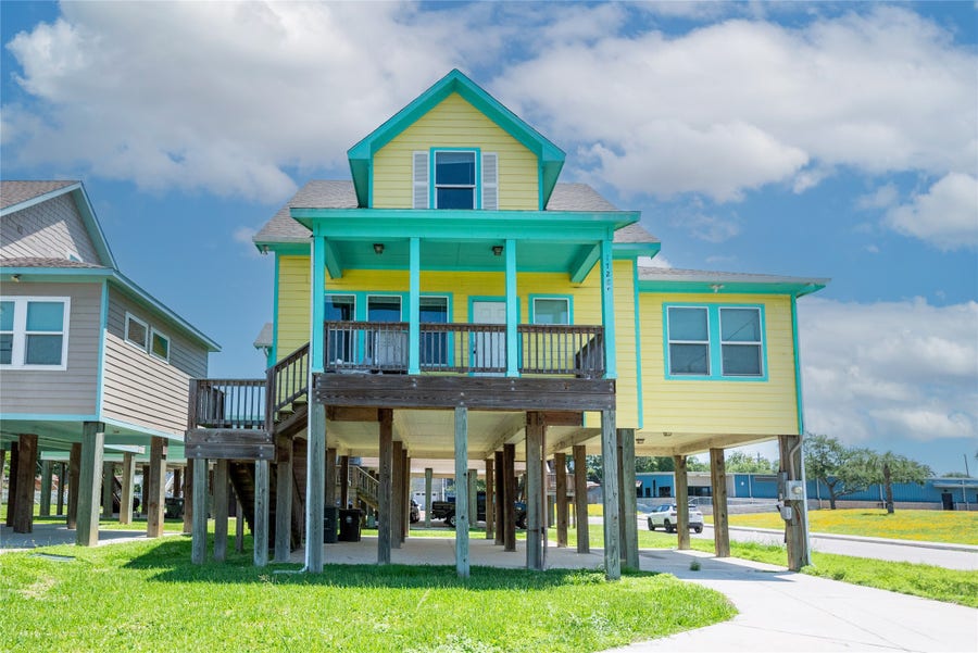 Property photo for 1728 69th Street, Galveston, TX