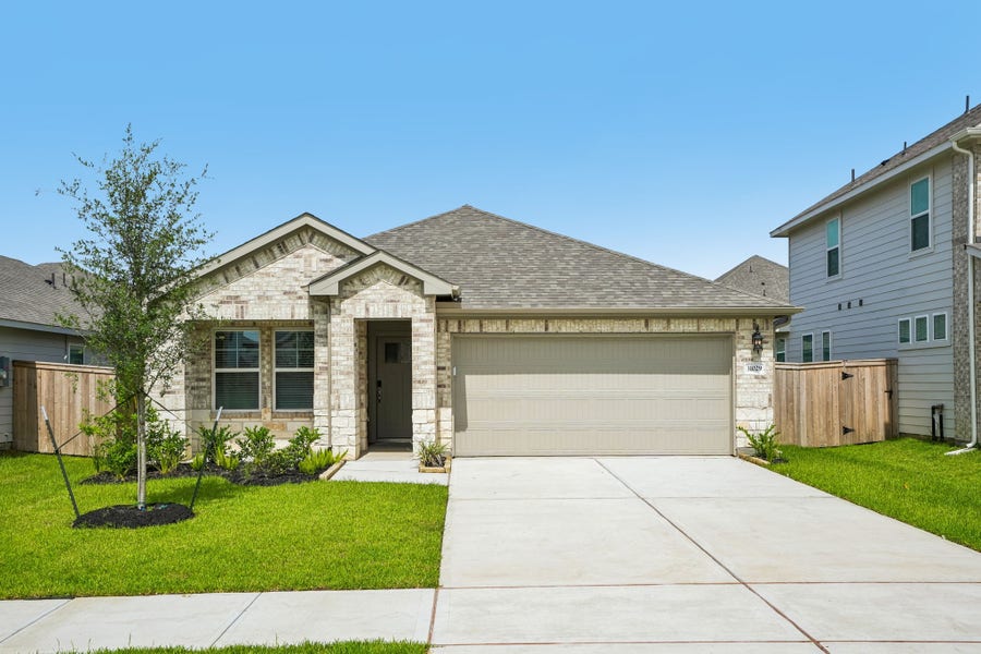 Property photo for 31029 De La Guerra Street, Huffman, TX